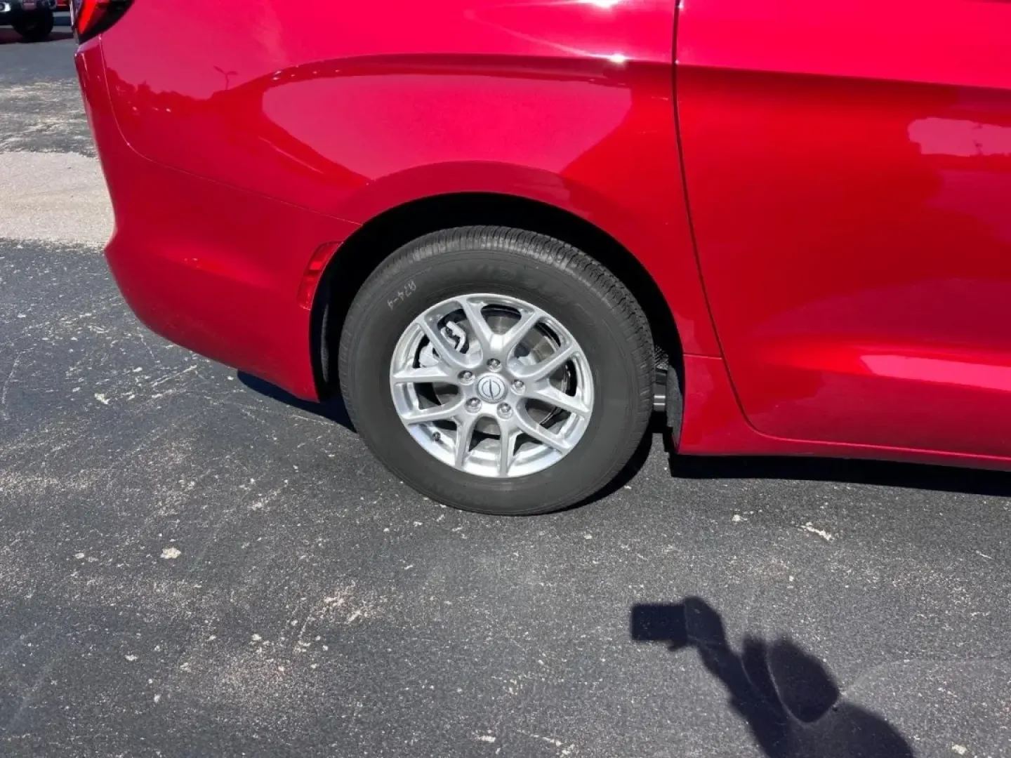 2025 Chrysler Voyager LX (2C4RC1CG7SR) with an 3.6L V6 24V VVT UPG I engine, Automatic transmission, located at 970 Woodlawn Dr., Farmington, MO, 63640, (573) 431-7800, 37.825642, -90.468674 - **Explore New Adventures with the 2025 Chrysler Voyager LX at Pettus CDJR Farmington!**<br /> <br /> Are you on the hunt for a versatile and spacious vehicle to accommodate your growing family or enhance your weekend getaways? The 2025 Chrysler Voyager LX is designed for families who value comfort, - Photo#3