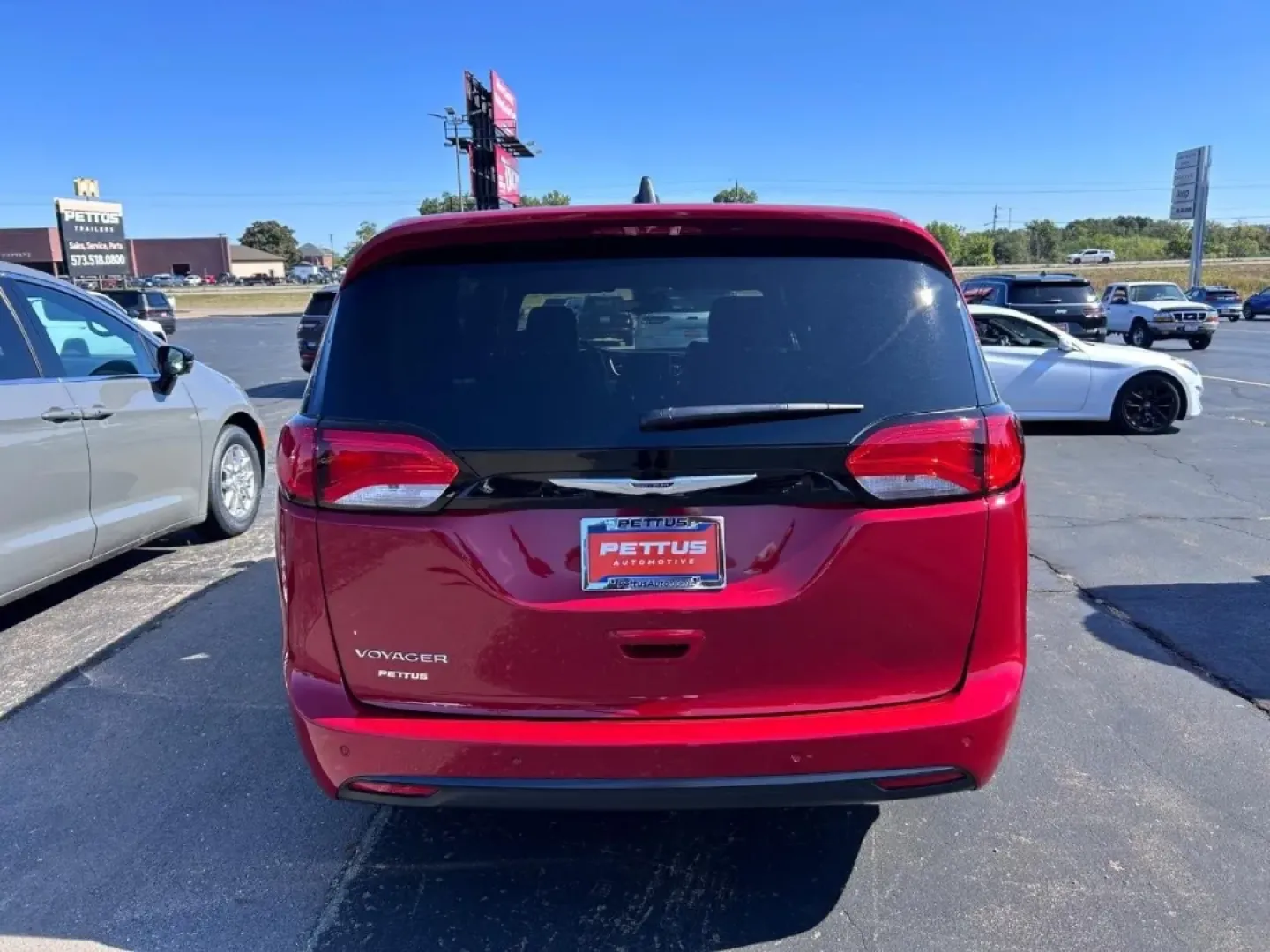 2025 Chrysler Voyager LX (2C4RC1CG7SR) with an 3.6L V6 24V VVT UPG I engine, Automatic transmission, located at 970 Woodlawn Dr., Farmington, MO, 63640, (573) 431-7800, 37.825642, -90.468674 - **Explore New Adventures with the 2025 Chrysler Voyager LX at Pettus CDJR Farmington!**<br /> <br /> Are you on the hunt for a versatile and spacious vehicle to accommodate your growing family or enhance your weekend getaways? The 2025 Chrysler Voyager LX is designed for families who value comfort, - Photo#5