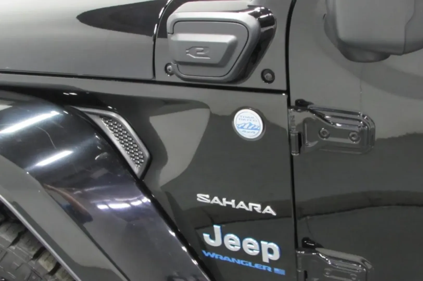 2024 /Black Jeep Wrangler Sahara 4xe (1C4RJXP68RW) with an Other engine, Automatic transmission, located at 12830 Highway 21, De Soto, MO, 63020, (636) 337-7777, 38.153099, -90.573624 - **Adventure Awaits with the 2024 Jeep Wrangler Sahara at Pettus CDJR DeSoto!**<br /> <br /> Whether you're navigating the bustling streets of De Soto, MO, or embarking on a weekend escapade to the picturesque Ozarks, the 2024 Jeep Wrangler Sahara is your perfect companion. Designed for those who cra - Photo#9