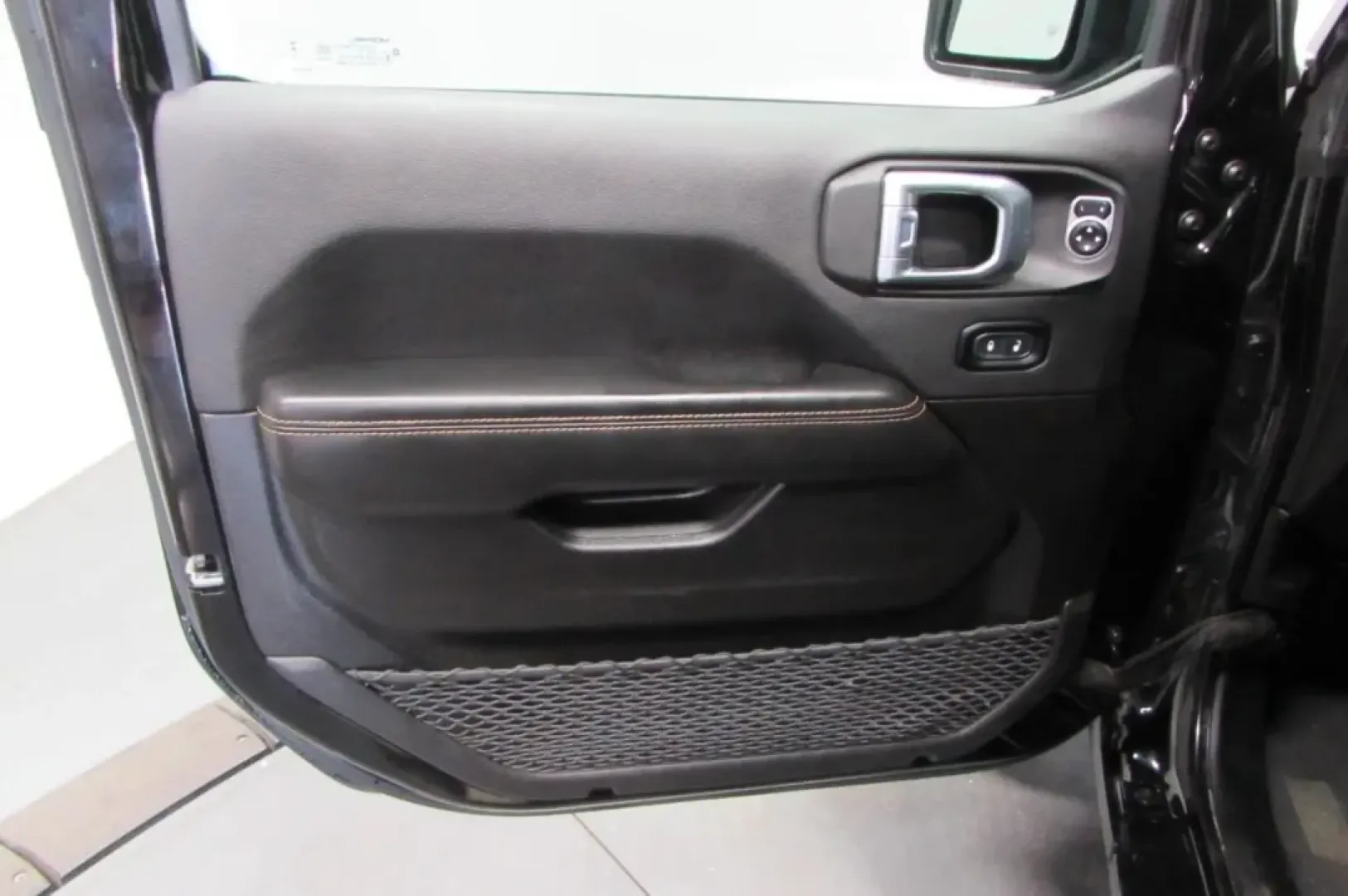 2024 /Black Jeep Wrangler Sahara 4xe (1C4RJXP68RW) with an Other engine, Automatic transmission, located at 12830 Highway 21, De Soto, MO, 63020, (636) 337-7777, 38.153099, -90.573624 - **Adventure Awaits with the 2024 Jeep Wrangler Sahara at Pettus CDJR DeSoto!**<br /> <br /> Whether you're navigating the bustling streets of De Soto, MO, or embarking on a weekend escapade to the picturesque Ozarks, the 2024 Jeep Wrangler Sahara is your perfect companion. Designed for those who cra - Photo#12