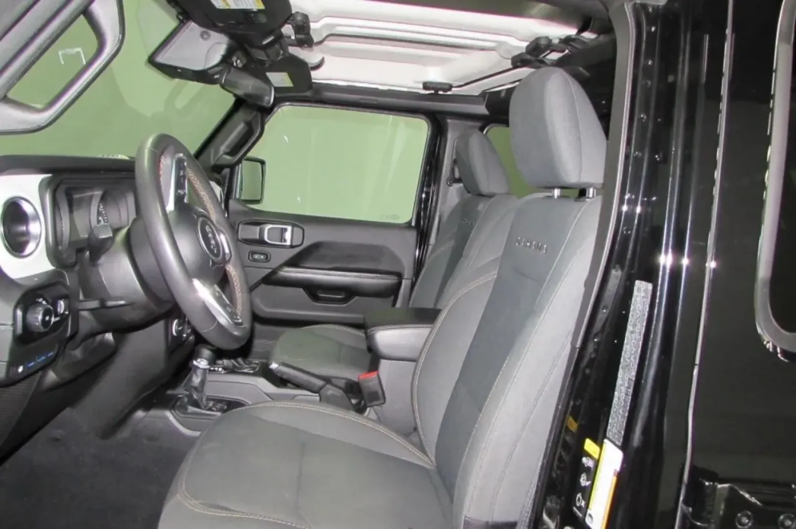 2024 /Black Jeep Wrangler Sahara 4xe (1C4RJXP68RW) with an Other engine, Automatic transmission, located at 12830 Highway 21, De Soto, MO, 63020, (636) 337-7777, 38.153099, -90.573624 - **Adventure Awaits with the 2024 Jeep Wrangler Sahara at Pettus CDJR DeSoto!**<br /> <br /> Whether you're navigating the bustling streets of De Soto, MO, or embarking on a weekend escapade to the picturesque Ozarks, the 2024 Jeep Wrangler Sahara is your perfect companion. Designed for those who cra - Photo#13