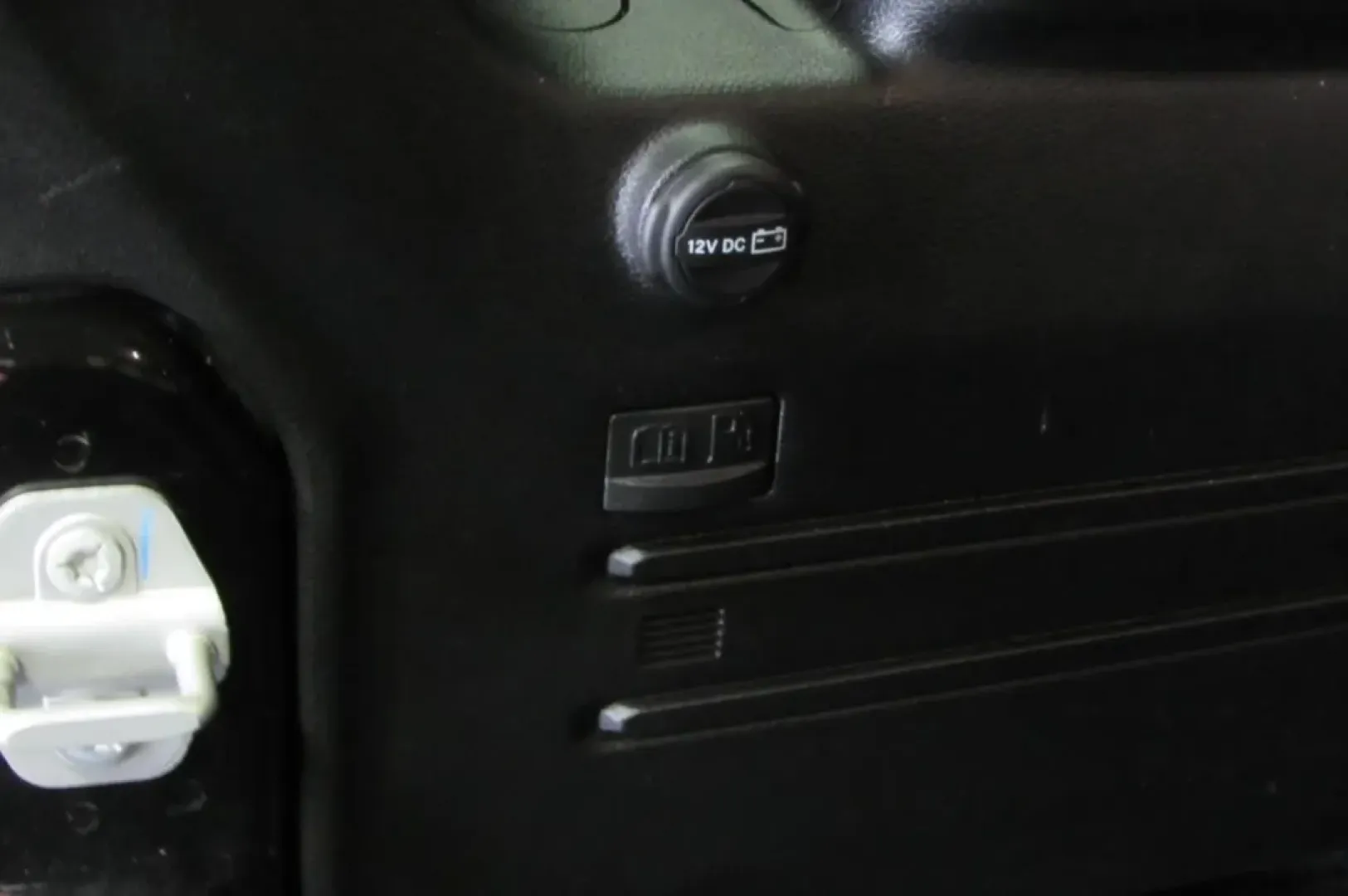 2024 /Black Jeep Wrangler Sahara 4xe (1C4RJXP68RW) with an Other engine, Automatic transmission, located at 12830 Highway 21, De Soto, MO, 63020, (636) 337-7777, 38.153099, -90.573624 - **Adventure Awaits with the 2024 Jeep Wrangler Sahara at Pettus CDJR DeSoto!**<br /> <br /> Whether you're navigating the bustling streets of De Soto, MO, or embarking on a weekend escapade to the picturesque Ozarks, the 2024 Jeep Wrangler Sahara is your perfect companion. Designed for those who cra - Photo#29