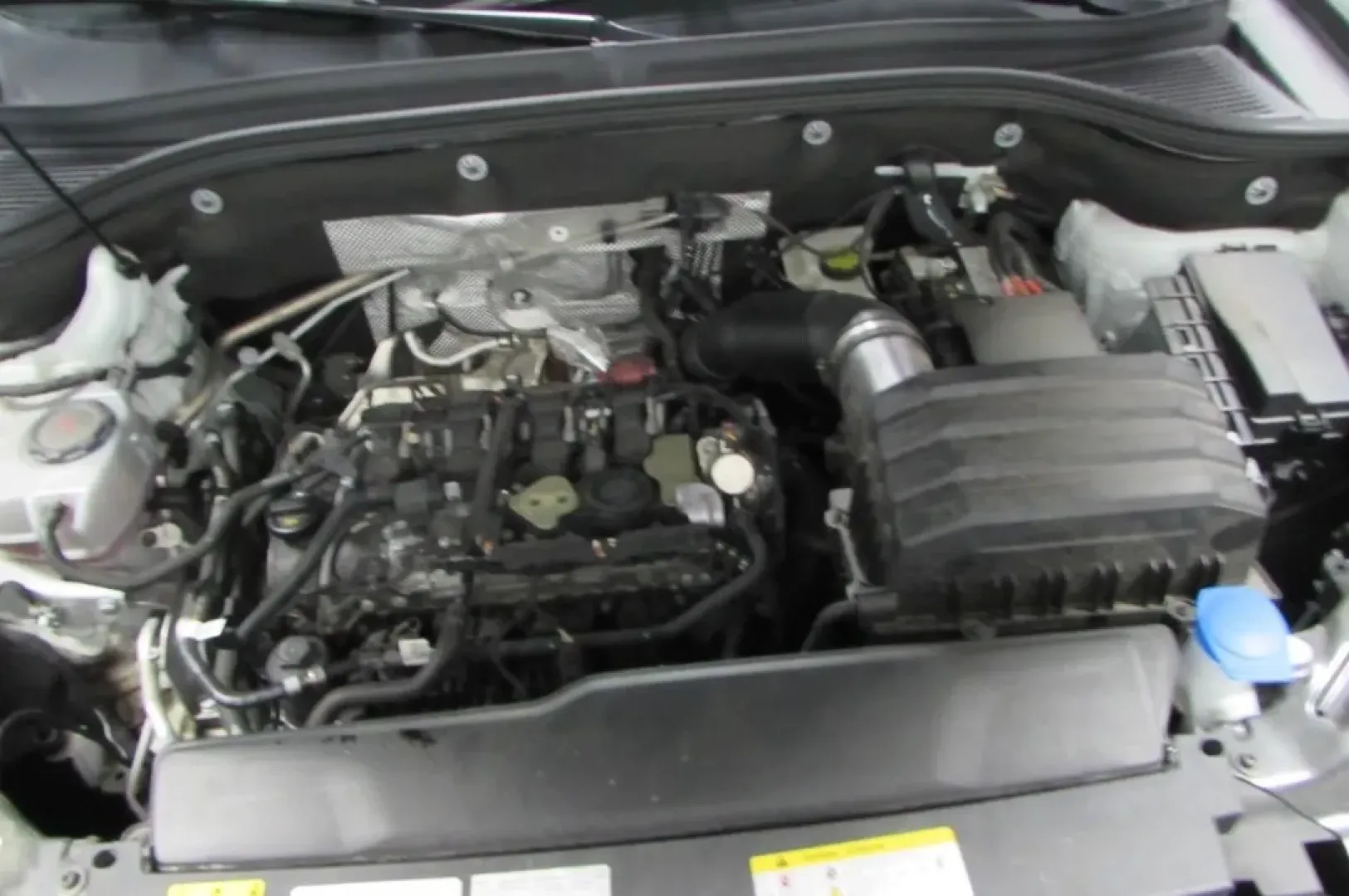 2025 /Titan Black Volkswagen Atlas 2.0T SE w/Technology (1V2WR2CA3SC) with an Other engine, Automatic transmission, located at 12830 Highway 21, De Soto, MO, 63020, (636) 337-7777, 38.153099, -90.573624 - **Discover the Adventure with the 2025 Volkswagen Atlas at Pettus CDJR DeSoto!**<br /> <br /> Are you ready to embark on your next family adventure or weekend getaway? The 2025 Volkswagen Atlas is the perfect companion for those who crave both comfort and capability in their daily travels. Whether y - Photo#8