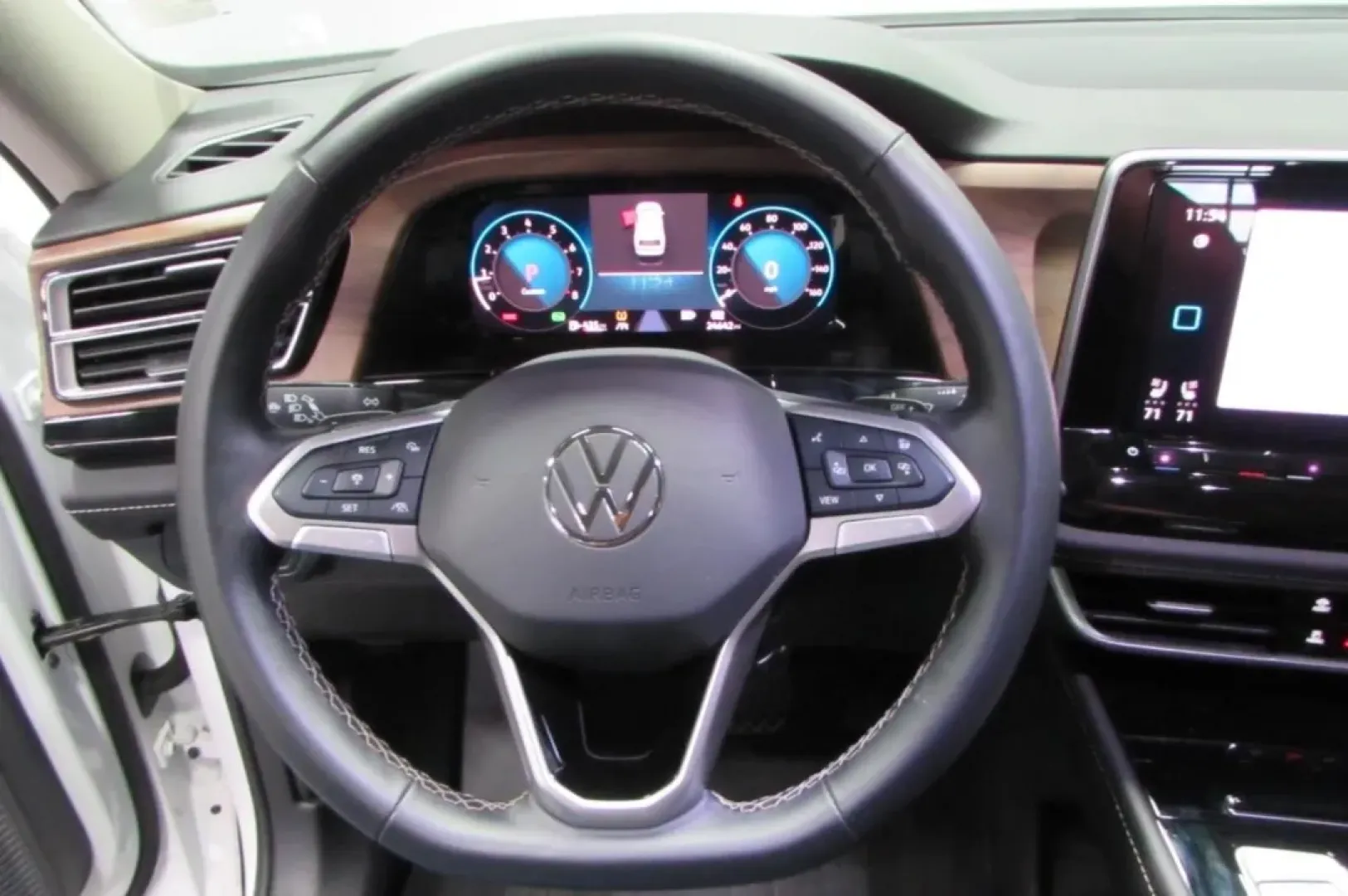 2025 /Titan Black Volkswagen Atlas 2.0T SE w/Technology (1V2WR2CA3SC) with an Other engine, Automatic transmission, located at 12830 Highway 21, De Soto, MO, 63020, (636) 337-7777, 38.153099, -90.573624 - **Discover the Adventure with the 2025 Volkswagen Atlas at Pettus CDJR DeSoto!**<br /> <br /> Are you ready to embark on your next family adventure or weekend getaway? The 2025 Volkswagen Atlas is the perfect companion for those who crave both comfort and capability in their daily travels. Whether y - Photo#14