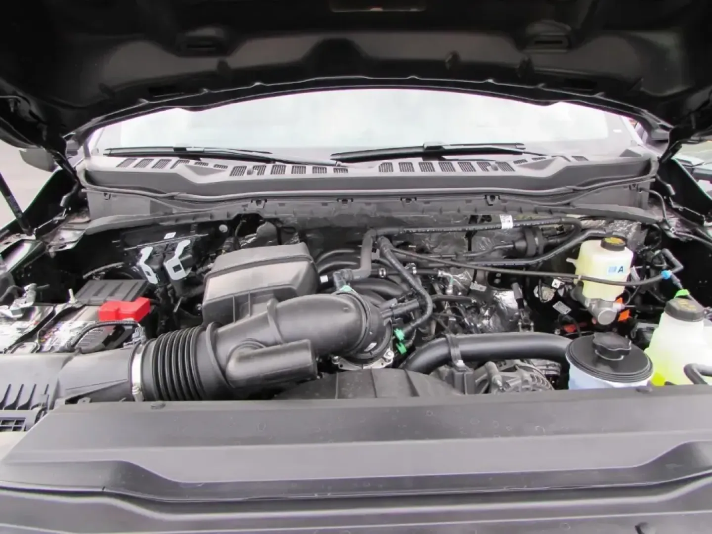 2026 /Black Onyx Ford F-250SD LARIAT (1FT8W2BN2TE) with an 7.3L engine, 6A transmission, located at 12836 Highway 21, De Soto, MO, 63020, (636) 337-7777, 38.151867, -90.575615 - If you're in the market for a powerful and dependable truck that can handle everything from daily commutes to weekend adventures, look no further than this stunning 2026 Ford Super Duty F-250 SRW, available now at Pettus Ford De Soto. This exceptional vehicle is designed for those who demand a mix o - Photo#9