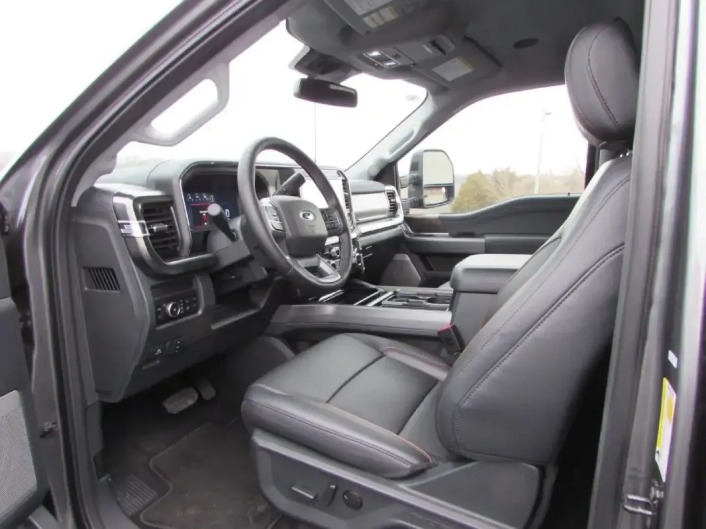 2026 /Black Onyx Ford F-250SD LARIAT (1FT8W2BN2TE) with an 7.3L engine, 6A transmission, located at 12836 Highway 21, De Soto, MO, 63020, (636) 337-7777, 38.151867, -90.575615 - If you're in the market for a powerful and dependable truck that can handle everything from daily commutes to weekend adventures, look no further than this stunning 2026 Ford Super Duty F-250 SRW, available now at Pettus Ford De Soto. This exceptional vehicle is designed for those who demand a mix o - Photo#12