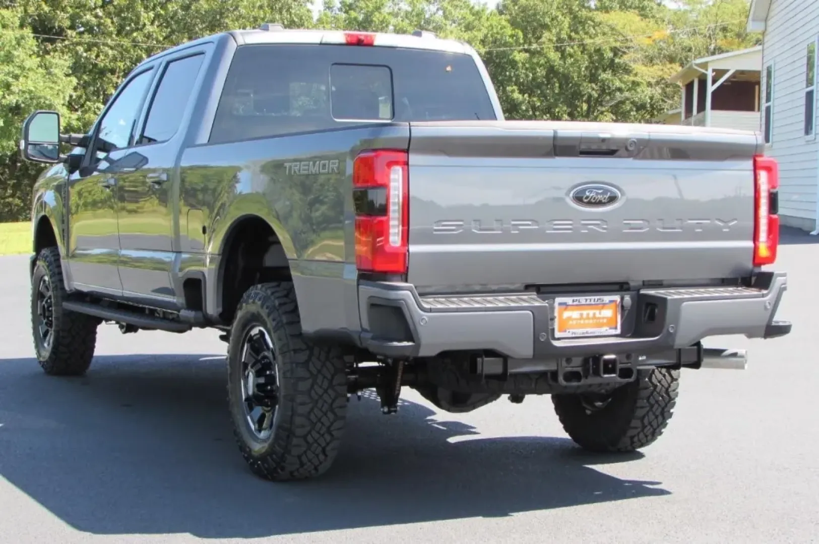 2026 /Black Onyx Ford F-250SD LARIAT (1FT8W2BN2TE) with an 7.3L engine, located at 12836 Highway 21, De Soto, MO, 63020, (636) 337-7777, 38.151867, -90.575615 - If you're in the market for a powerful and dependable truck that can handle everything from daily commutes to weekend adventures, look no further than this stunning 2026 Ford Super Duty F-250 SRW, available now at Pettus Ford De Soto. This exceptional vehicle is designed for those who demand a mix o - Photo#4