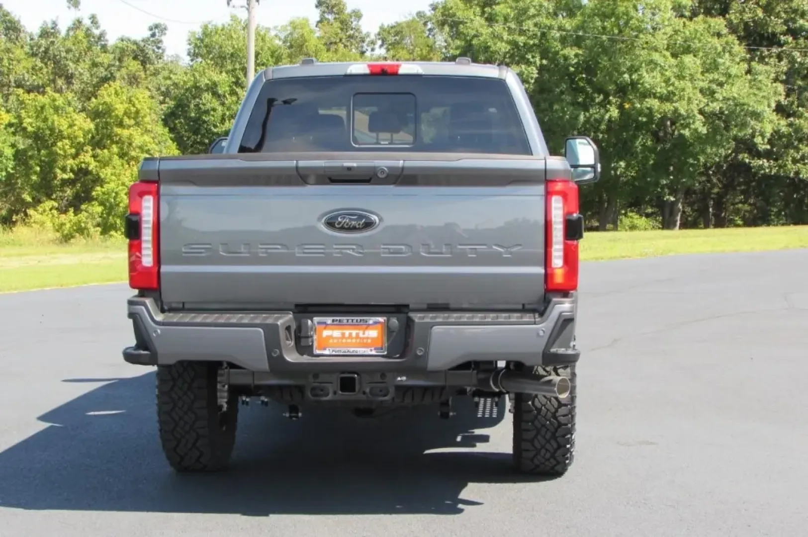 2026 /Black Onyx Ford F-250SD LARIAT (1FT8W2BN2TE) with an 7.3L engine, located at 12836 Highway 21, De Soto, MO, 63020, (636) 337-7777, 38.151867, -90.575615 - If you're in the market for a powerful and dependable truck that can handle everything from daily commutes to weekend adventures, look no further than this stunning 2026 Ford Super Duty F-250 SRW, available now at Pettus Ford De Soto. This exceptional vehicle is designed for those who demand a mix o - Photo#5