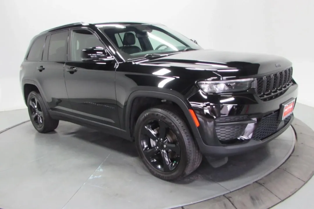 2023 Jeep Grand Cherokee 