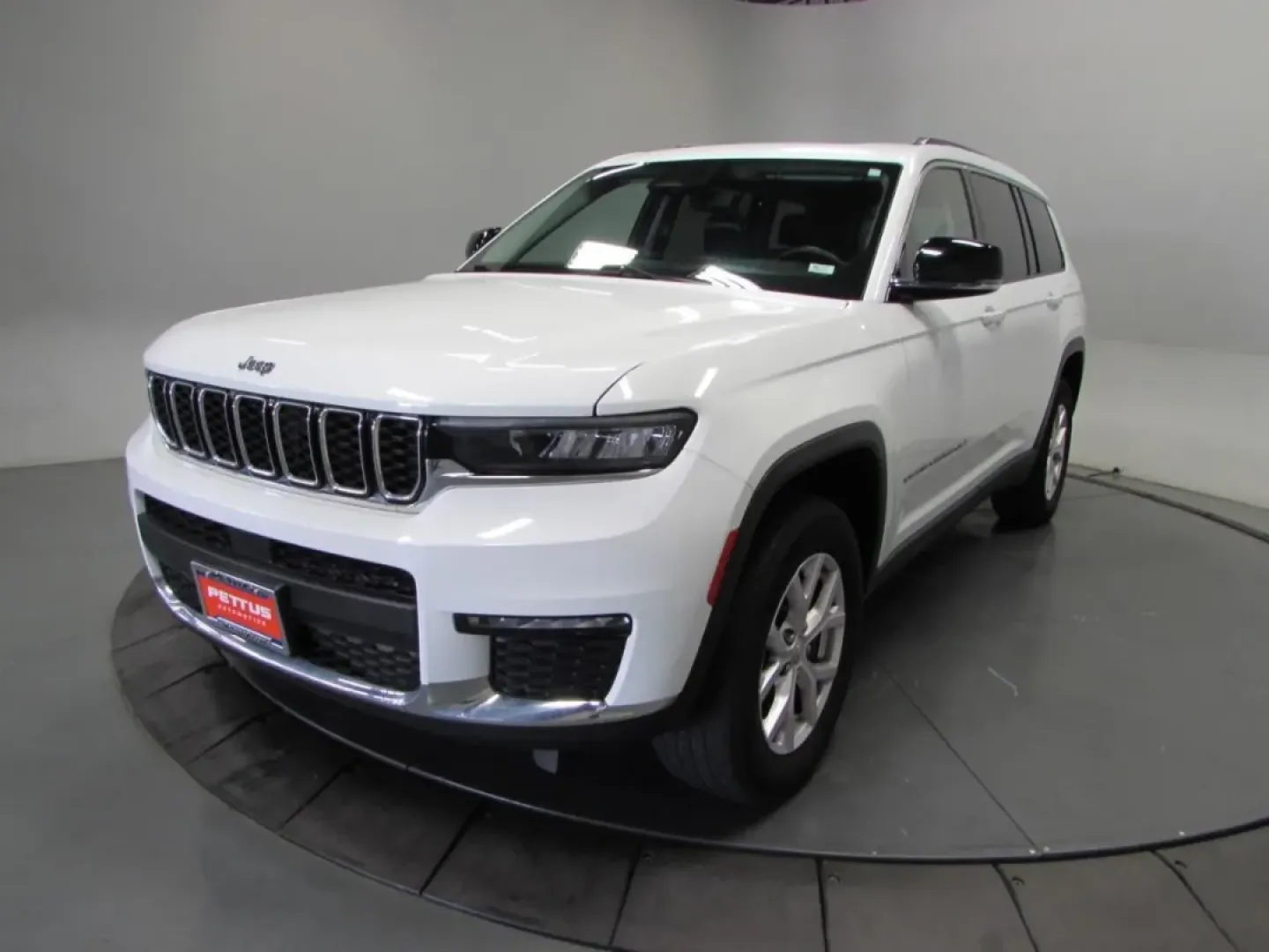 2022 /Global Black Jeep Grand Cherokee Limited (1C4RJKBG5N8) with an Other engine, Automatic transmission, located at 12830 Highway 21, De Soto, MO, 63020, (636) 337-7777, 38.153099, -90.573624 - **Adventure Awaits: Discover the 2022 Jeep Grand Cherokee Limited at Pettus CDJR DeSoto!**<br /> <br /> Whether you're navigating the hustle and bustle of daily life or embarking on weekend adventures, the 2022 Jeep Grand Cherokee Limited is the versatile SUV that meets all your lifestyle needs. Per - Photo#2