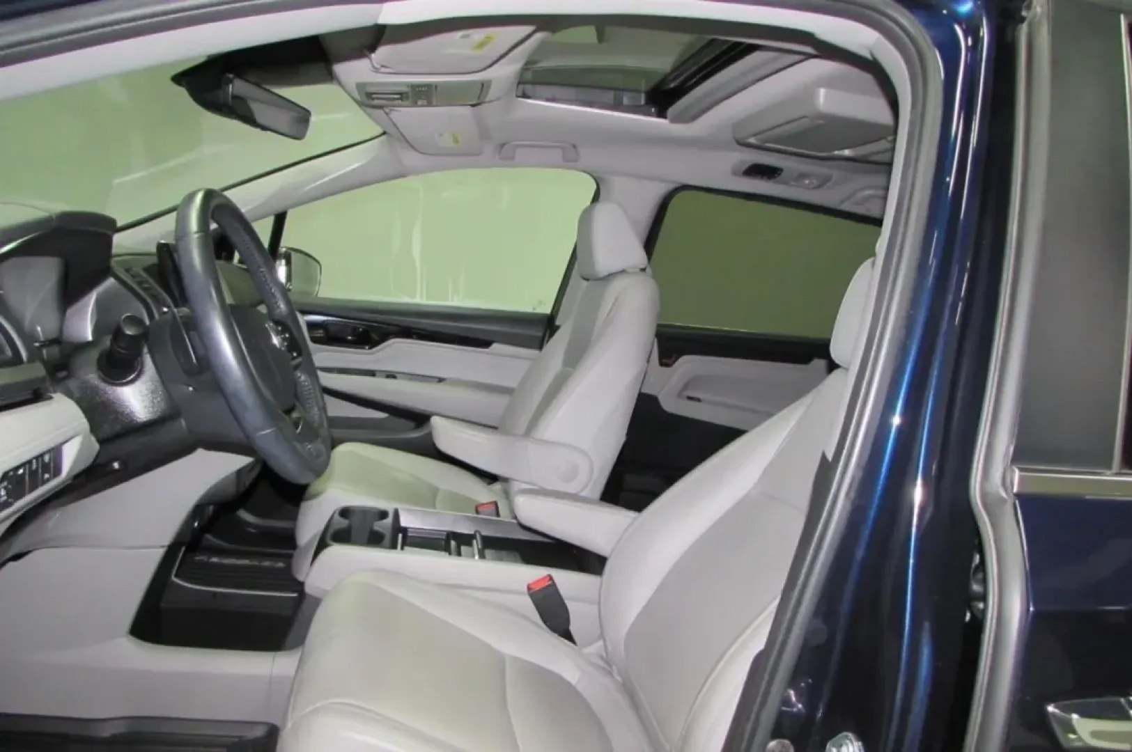 2024 /Gray Honda Odyssey Touring (5FNRL6H87RB) with an Other engine, Automatic transmission, located at 12830 Highway 21, De Soto, MO, 63020, (636) 337-7777, 38.153099, -90.573624 - Are you ready to elevate your family adventures with a vehicle that combines space, comfort, and modern technology? Look no further than this stunning 2024 Honda Odyssey Touring, available now at Pettus CDJR DeSoto in De Soto, MO! Imagine weekend road trips, school drop-offs, and family outings all - Photo#11