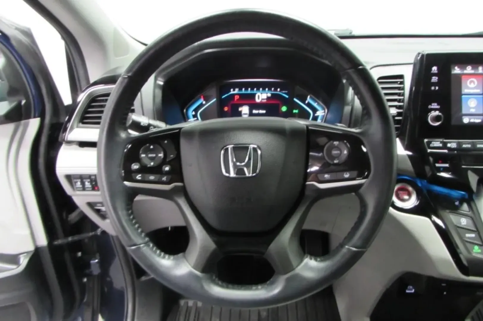 2024 /Gray Honda Odyssey Touring (5FNRL6H87RB) with an Other engine, Automatic transmission, located at 12830 Highway 21, De Soto, MO, 63020, (636) 337-7777, 38.153099, -90.573624 - Are you ready to elevate your family adventures with a vehicle that combines space, comfort, and modern technology? Look no further than this stunning 2024 Honda Odyssey Touring, available now at Pettus CDJR DeSoto in De Soto, MO! Imagine weekend road trips, school drop-offs, and family outings all - Photo#13