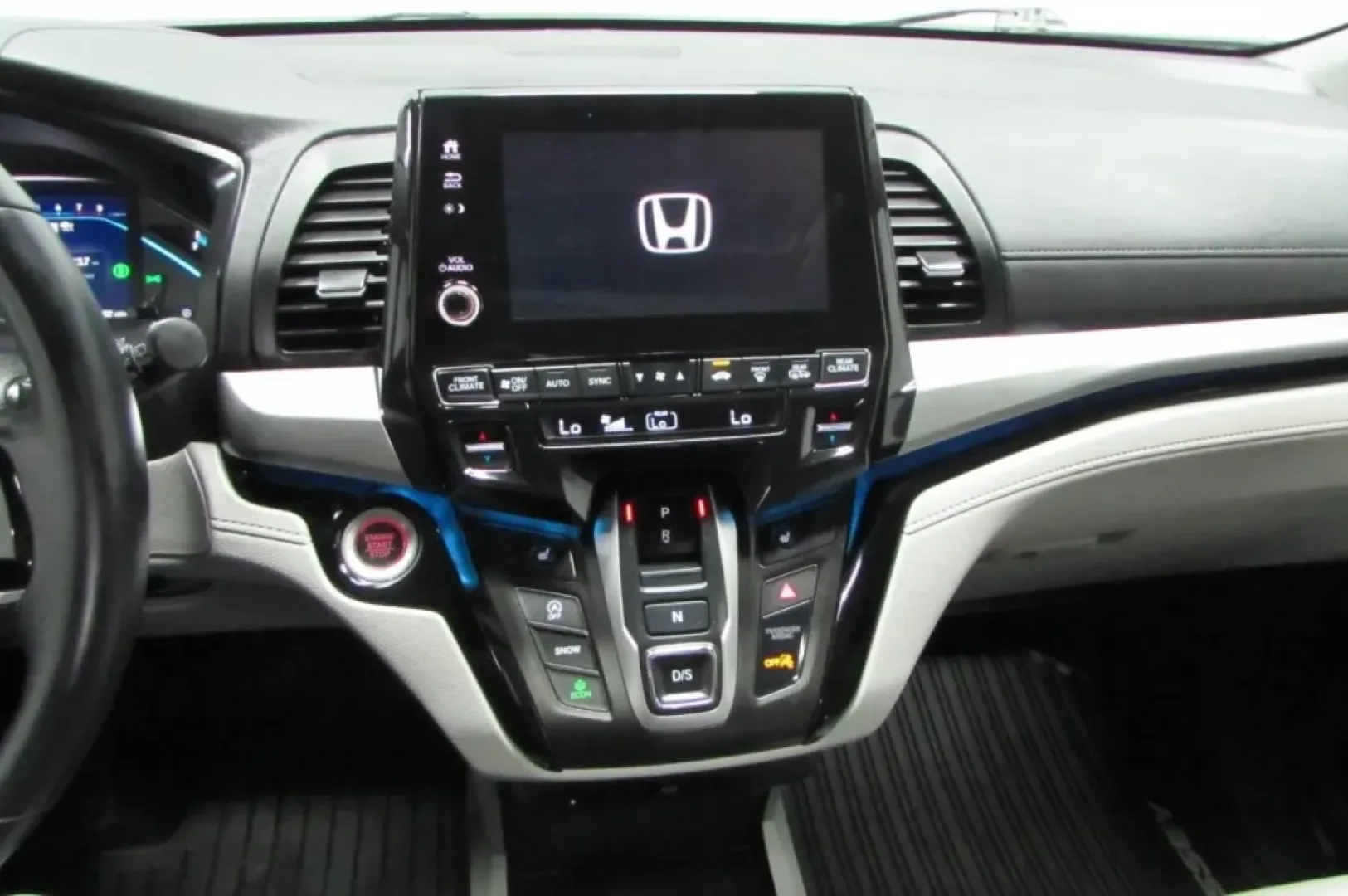 2024 /Gray Honda Odyssey Touring (5FNRL6H87RB) with an Other engine, Automatic transmission, located at 12830 Highway 21, De Soto, MO, 63020, (636) 337-7777, 38.153099, -90.573624 - Are you ready to elevate your family adventures with a vehicle that combines space, comfort, and modern technology? Look no further than this stunning 2024 Honda Odyssey Touring, available now at Pettus CDJR DeSoto in De Soto, MO! Imagine weekend road trips, school drop-offs, and family outings all - Photo#19