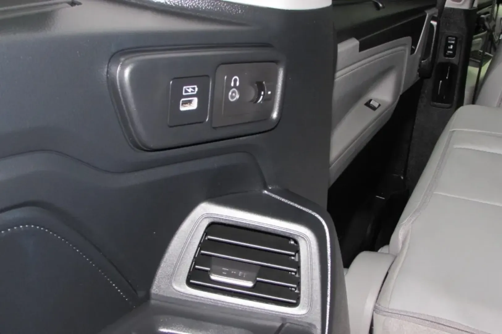 2024 /Gray Honda Odyssey Touring (5FNRL6H87RB) with an Other engine, Automatic transmission, located at 12830 Highway 21, De Soto, MO, 63020, (636) 337-7777, 38.153099, -90.573624 - Are you ready to elevate your family adventures with a vehicle that combines space, comfort, and modern technology? Look no further than this stunning 2024 Honda Odyssey Touring, available now at Pettus CDJR DeSoto in De Soto, MO! Imagine weekend road trips, school drop-offs, and family outings all - Photo#34