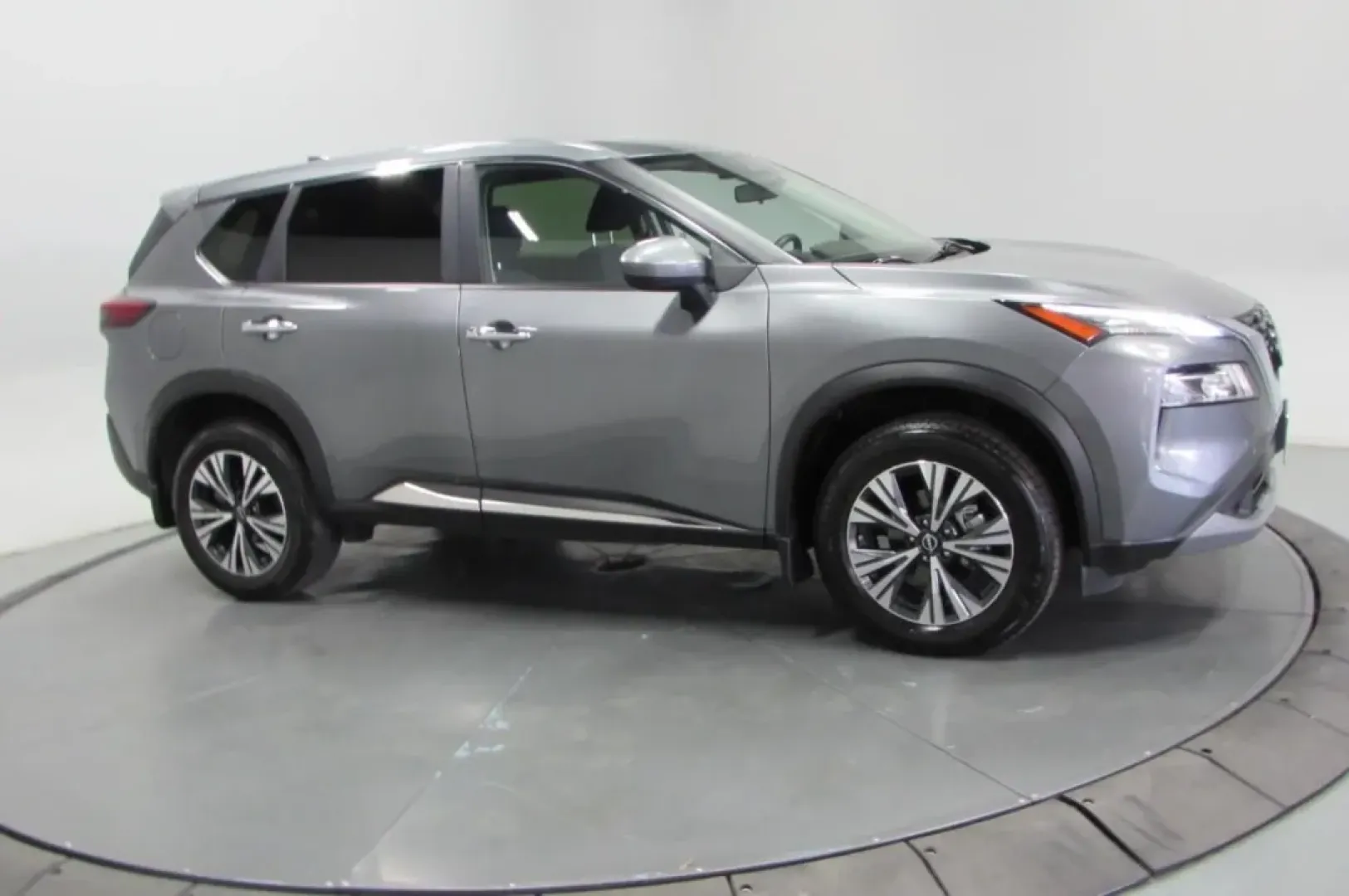 2023 /Charcoal Nissan Rogue SV (JN8BT3BB8PW) with an Other engine, Automatic transmission, located at 12836 Highway 21, De Soto, MO, 63020, (636) 337-7777, 38.151867, -90.575615 - **Adventure Awaits with the 2023 Nissan Rogue SV at Pettus Ford De Soto!**<br /> <br /> Are you ready to elevate your daily commute or embark on weekend adventures with friends and family? Look no further than this stunning 2023 Nissan Rogue SV, available now at Pettus Ford De Soto. This versatile S - Photo#3