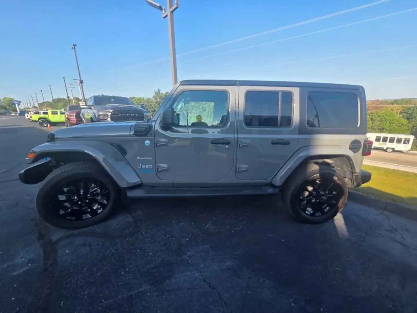 2022 /Black Jeep Wrangler Unlimited Sahara 4xe (1C4JJXP6XNW) with an Other engine, Automatic transmission, located at 12830 Highway 21, De Soto, MO, 63020, (636) 337-7777, 38.153099, -90.573624 - **Unleash Your Adventurous Spirit with the 2022 Jeep Wrangler!**<br /> <br /> Are you ready to elevate your weekend adventures and daily commutes? At Pettus CDJR DeSoto, we have the perfect vehicle for those who love versatility and capability-the stunning 2022 Jeep Wrangler. This SUV isn't just a m - Photo#2