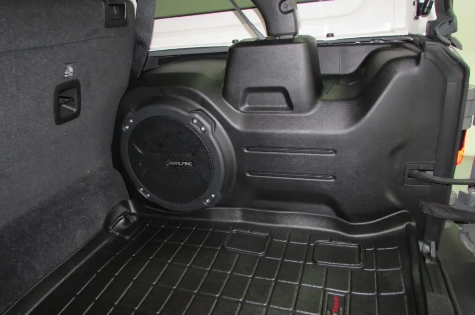 2022 /Black Jeep Wrangler Unlimited Sahara 4xe (1C4JJXP6XNW) with an Other engine, Automatic transmission, located at 12830 Highway 21, De Soto, MO, 63020, (636) 337-7777, 38.153099, -90.573624 - **Unleash Your Adventurous Spirit with the 2022 Jeep Wrangler!**<br /> <br /> Are you ready to elevate your weekend adventures and daily commutes? At Pettus CDJR DeSoto, we have the perfect vehicle for those who love versatility and capability-the stunning 2022 Jeep Wrangler. This SUV isn't just a m - Photo#29