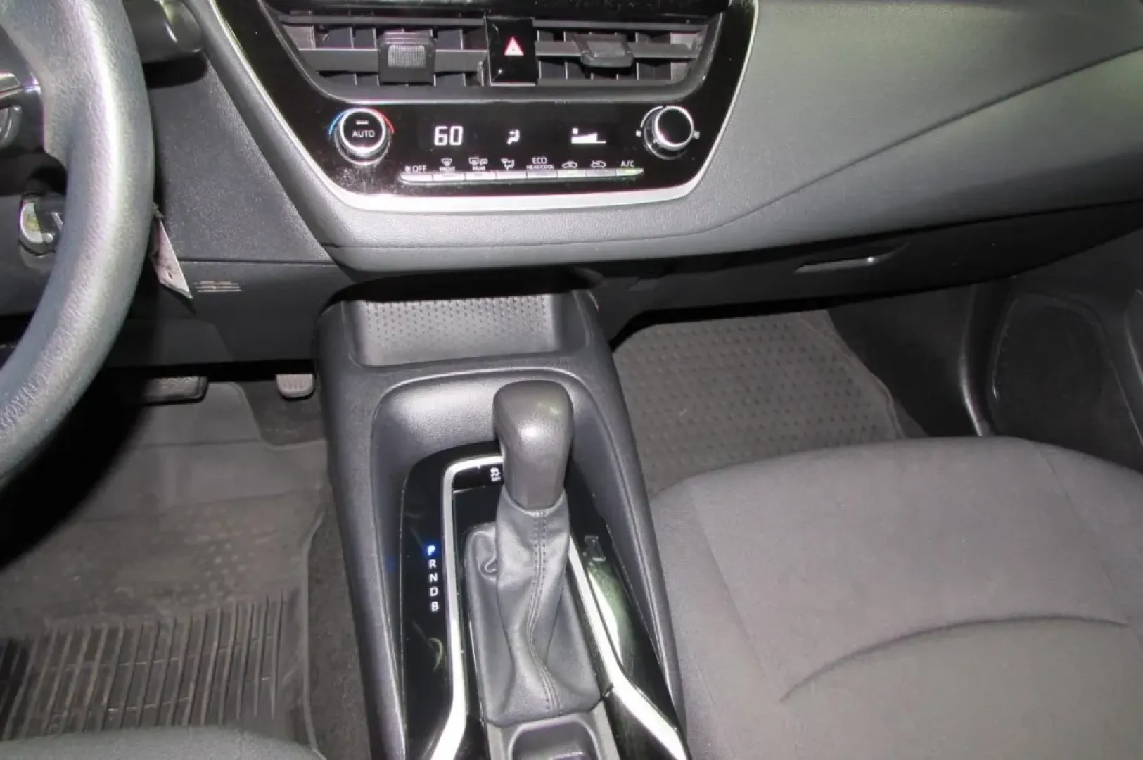 2020 /Light Gray Toyota Corolla LE (5YFEPRAEXLP) with an Other engine, Automatic transmission, located at 12830 Highway 21, De Soto, MO, 63020, (636) 337-7777, 38.153099, -90.573624 - Discover the perfect blend of reliability and style with this stunning 2020 Toyota Corolla LE, available now at Pettus CDJR DeSoto, your trusted OEM dealership located at 12830 Highway 21, De Soto, MO 63020. This pre-owned sedan isn't just a vehicle; it's a lifestyle choice that seamlessly caters to - Photo#19