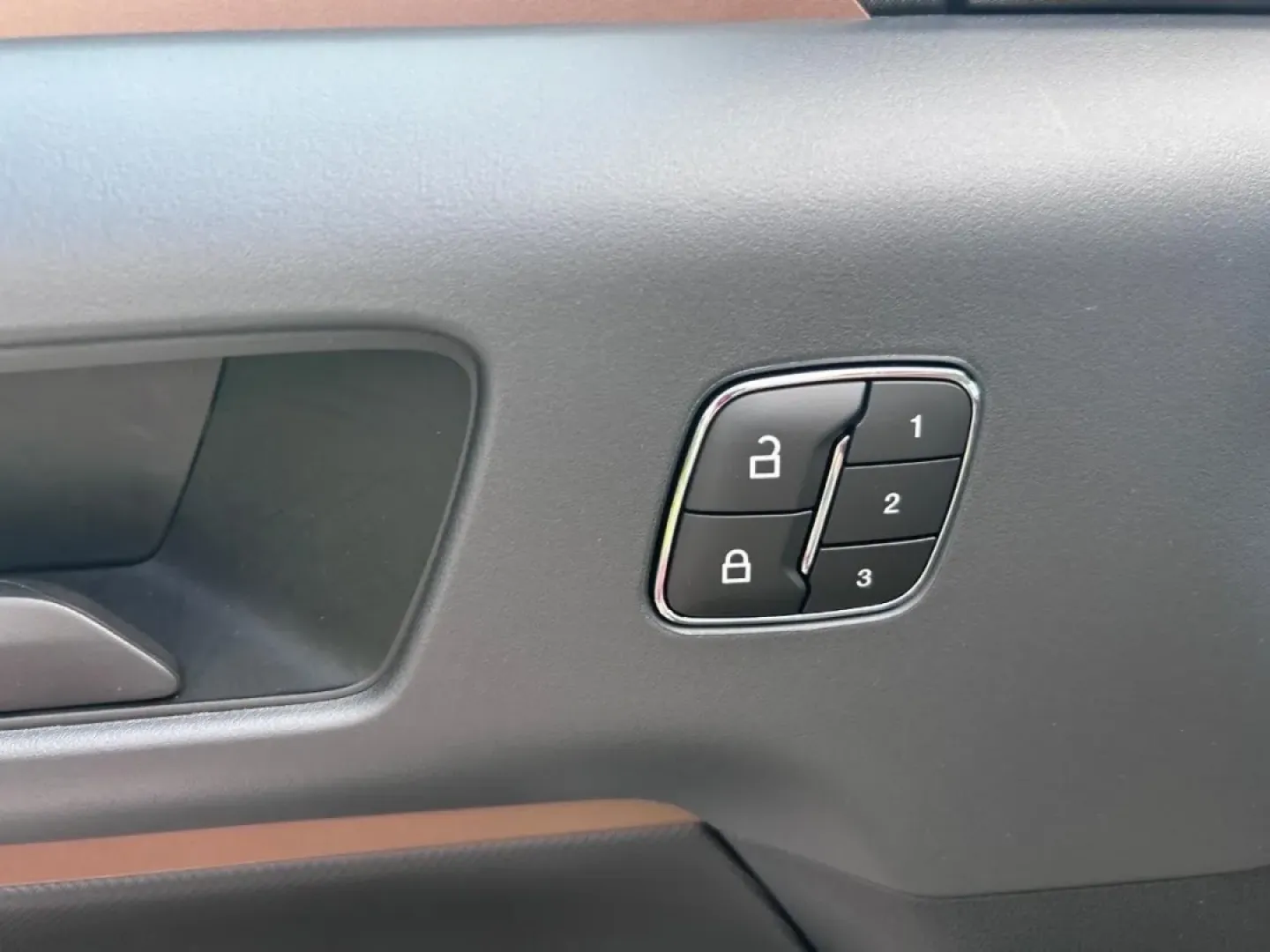 2024 /Ebony/Roast Leather Trimmed Ford Bronco Sport Outer Banks (3FMCR9C63RR) with an 1.5L EcoBoost engine, Automatic transmission, located at 970 Woodlawn Dr., Farmington, MO, 63640, (573) 431-7800, 37.825642, -90.468674 - **Adventure Awaits with the 2024 Ford Bronco Sport Outer Banks at Pettus CDJR Farmington!**<br /> <br /> Are you ready to elevate your weekend getaways and daily adventures? Look no further than this stunning 2024 Ford Bronco Sport Outer Banks, expertly crafted for those who crave both comfort and c - Photo#18