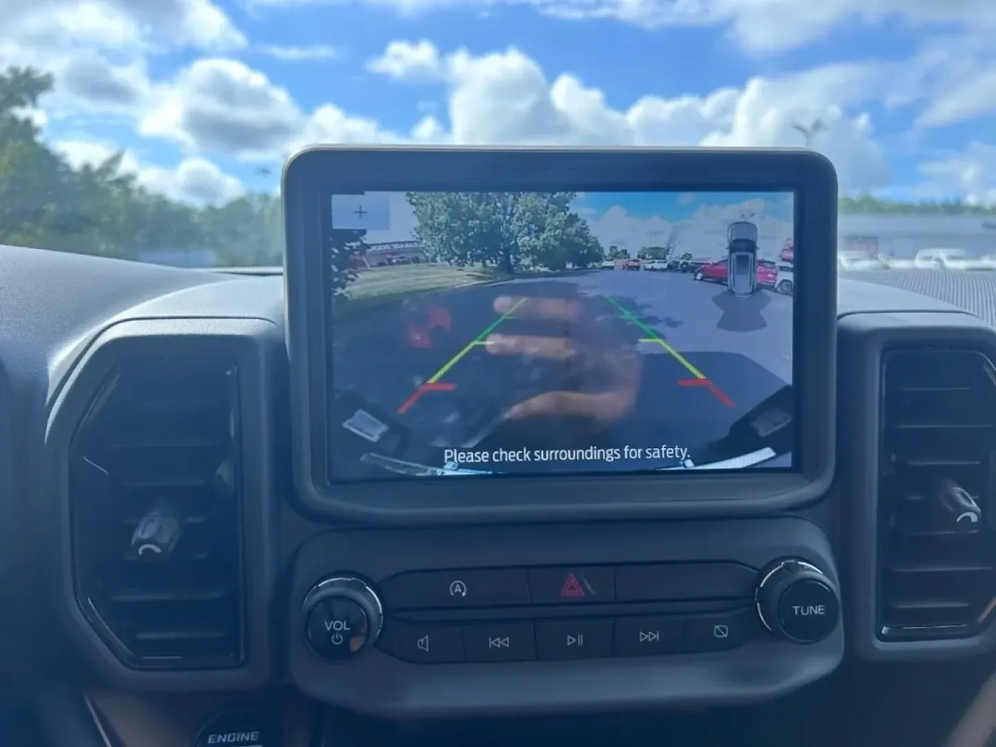 2024 /Ebony/Roast Leather Trimmed Ford Bronco Sport Outer Banks (3FMCR9C63RR) with an 1.5L EcoBoost engine, Automatic transmission, located at 970 Woodlawn Dr., Farmington, MO, 63640, (573) 431-7800, 37.825642, -90.468674 - **Adventure Awaits with the 2024 Ford Bronco Sport Outer Banks at Pettus CDJR Farmington!**<br /> <br /> Are you ready to elevate your weekend getaways and daily adventures? Look no further than this stunning 2024 Ford Bronco Sport Outer Banks, expertly crafted for those who crave both comfort and c - Photo#21