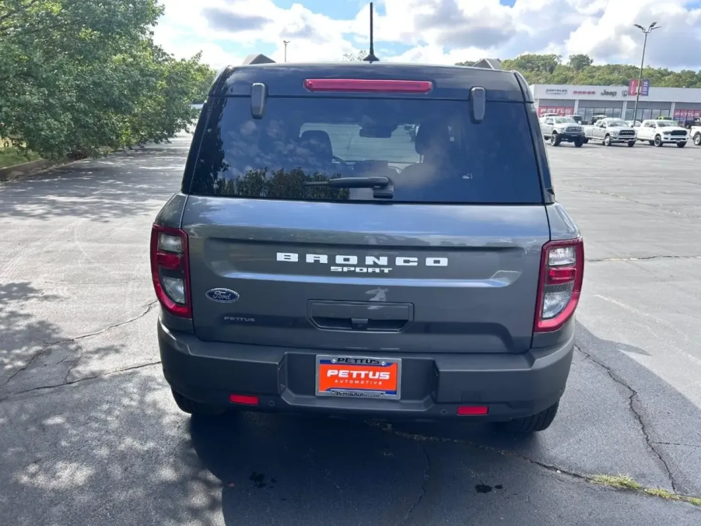 2024 /Ebony/Roast Leather Trimmed Ford Bronco Sport Outer Banks (3FMCR9C63RR) with an 1.5L EcoBoost engine, Automatic transmission, located at 970 Woodlawn Dr., Farmington, MO, 63640, (573) 431-7800, 37.825642, -90.468674 - **Adventure Awaits with the 2024 Ford Bronco Sport Outer Banks at Pettus CDJR Farmington!**<br /> <br /> Are you ready to elevate your weekend getaways and daily adventures? Look no further than this stunning 2024 Ford Bronco Sport Outer Banks, expertly crafted for those who crave both comfort and c - Photo#3