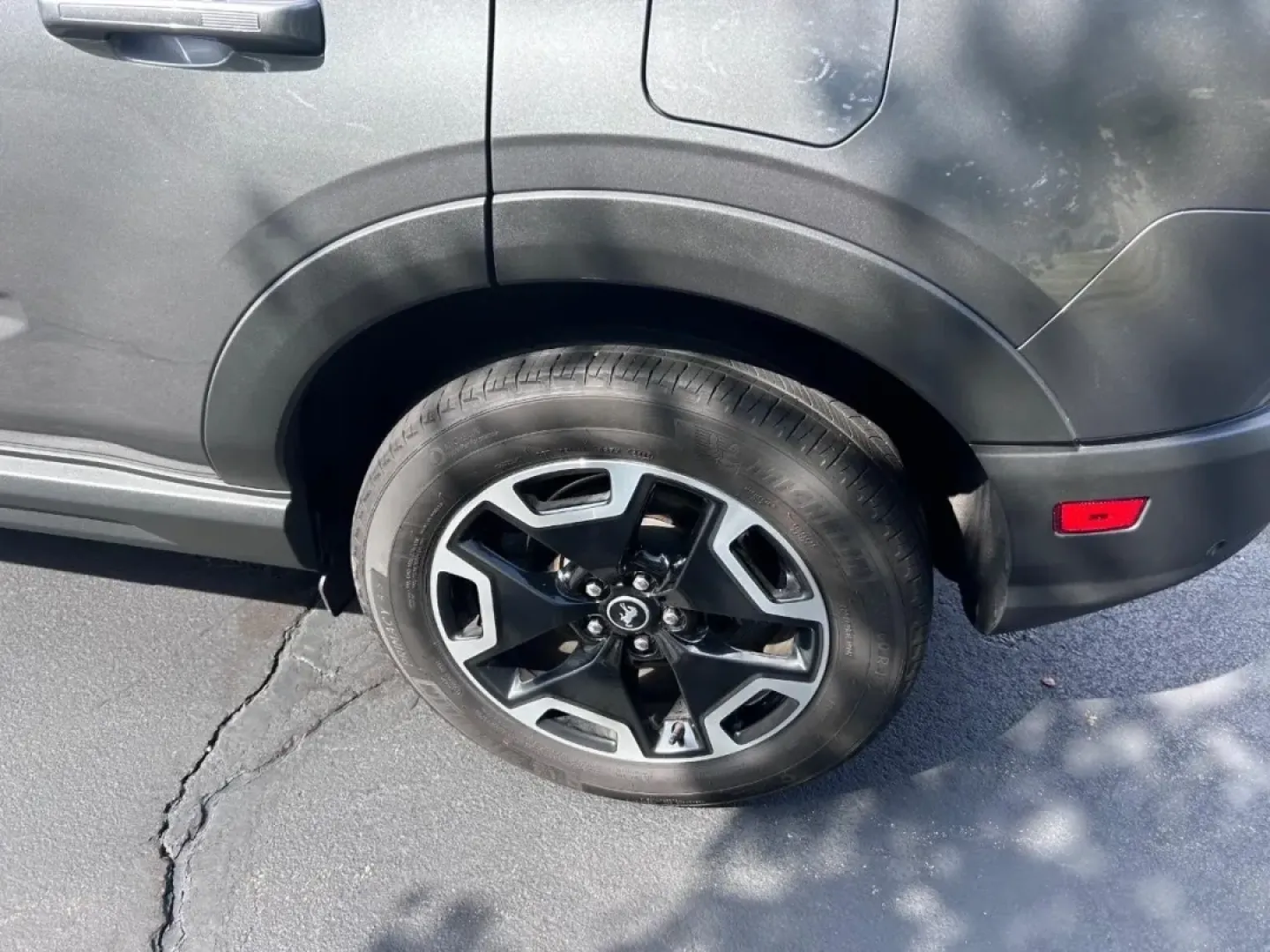 2024 /Ebony/Roast Leather Trimmed Ford Bronco Sport Outer Banks (3FMCR9C63RR) with an 1.5L EcoBoost engine, Automatic transmission, located at 970 Woodlawn Dr., Farmington, MO, 63640, (573) 431-7800, 37.825642, -90.468674 - **Adventure Awaits with the 2024 Ford Bronco Sport Outer Banks at Pettus CDJR Farmington!**<br /> <br /> Are you ready to elevate your weekend getaways and daily adventures? Look no further than this stunning 2024 Ford Bronco Sport Outer Banks, expertly crafted for those who crave both comfort and c - Photo#5