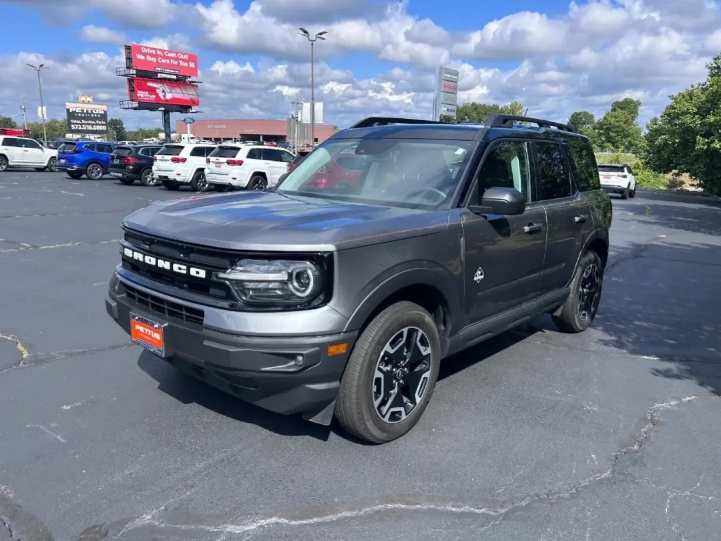2024 /Ebony/Roast Leather Trimmed Ford Bronco Sport Outer Banks (3FMCR9C63RR) with an 1.5L EcoBoost engine, Automatic transmission, located at 970 Woodlawn Dr., Farmington, MO, 63640, (573) 431-7800, 37.825642, -90.468674 - **Adventure Awaits with the 2024 Ford Bronco Sport Outer Banks at Pettus CDJR Farmington!**<br /> <br /> Are you ready to elevate your weekend getaways and daily adventures? Look no further than this stunning 2024 Ford Bronco Sport Outer Banks, expertly crafted for those who crave both comfort and c - Photo#6