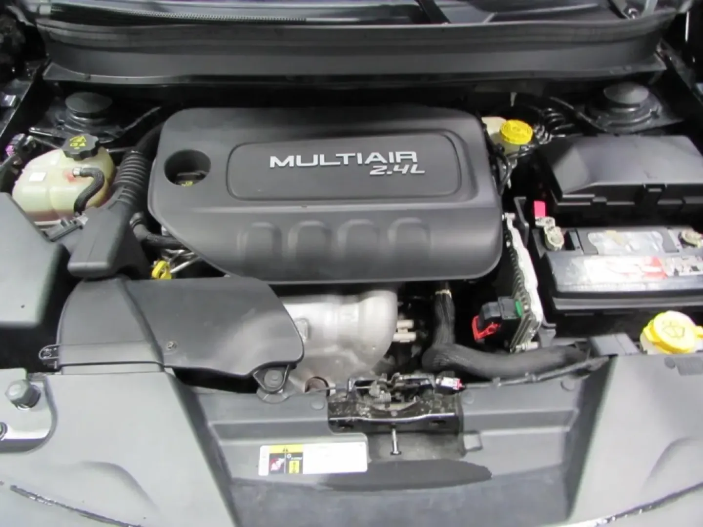 2016 /Black Jeep Cherokee Limited (1C4PJMDB6GW) with an Other engine, located at 12830 Highway 21, De Soto, MO, 63020, (636) 337-7777, 38.153099, -90.573624 - Are you ready to elevate your adventures with a vehicle that effortlessly combines style, comfort, and capability? Look no further than this stunning 2016 Jeep Cherokee, available now at Pettus CDJR DeSoto, your trusted source for quality used vehicles in De Soto, MO. Whether you're navigating city - Photo#9