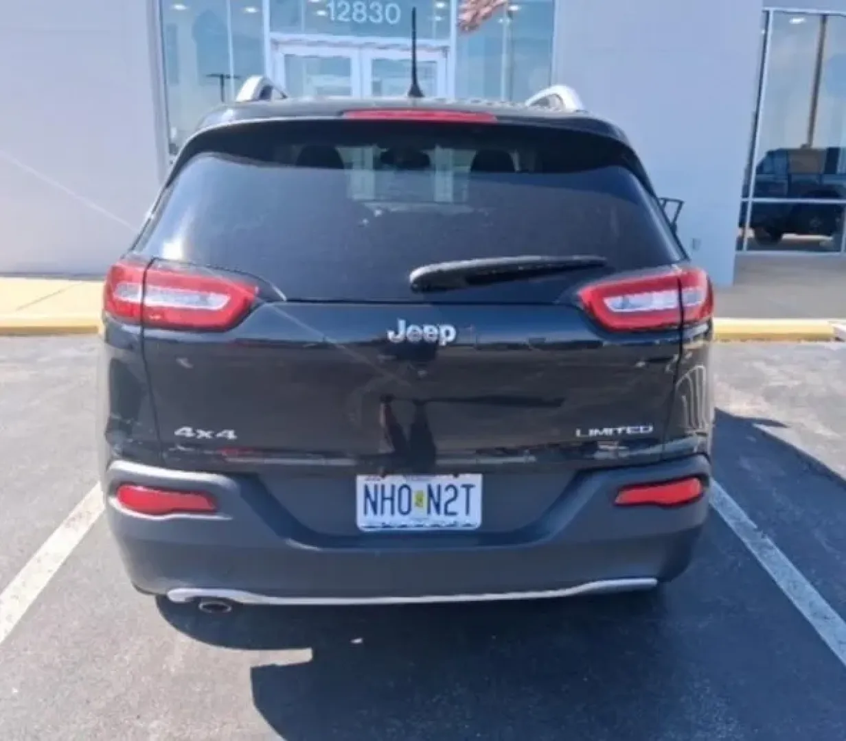 2016 /Black Jeep Cherokee Limited (1C4PJMDB6GW) with an Other engine, located at 12830 Highway 21, De Soto, MO, 63020, (636) 337-7777, 38.153099, -90.573624 - Are you ready to elevate your adventures with a vehicle that effortlessly combines style, comfort, and capability? Look no further than this stunning 2016 Jeep Cherokee, available now at Pettus CDJR DeSoto, your trusted source for quality used vehicles in De Soto, MO. Whether you're navigating city - Photo#31