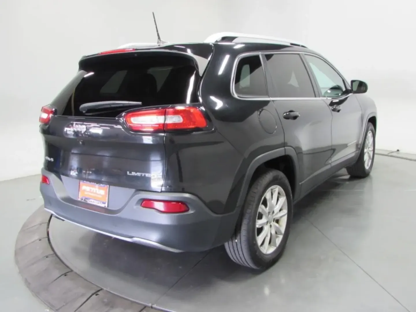 2016 /Black Jeep Cherokee Limited (1C4PJMDB6GW) with an Other engine, located at 12830 Highway 21, De Soto, MO, 63020, (636) 337-7777, 38.153099, -90.573624 - Are you ready to elevate your adventures with a vehicle that effortlessly combines style, comfort, and capability? Look no further than this stunning 2016 Jeep Cherokee, available now at Pettus CDJR DeSoto, your trusted source for quality used vehicles in De Soto, MO. Whether you're navigating city - Photo#7