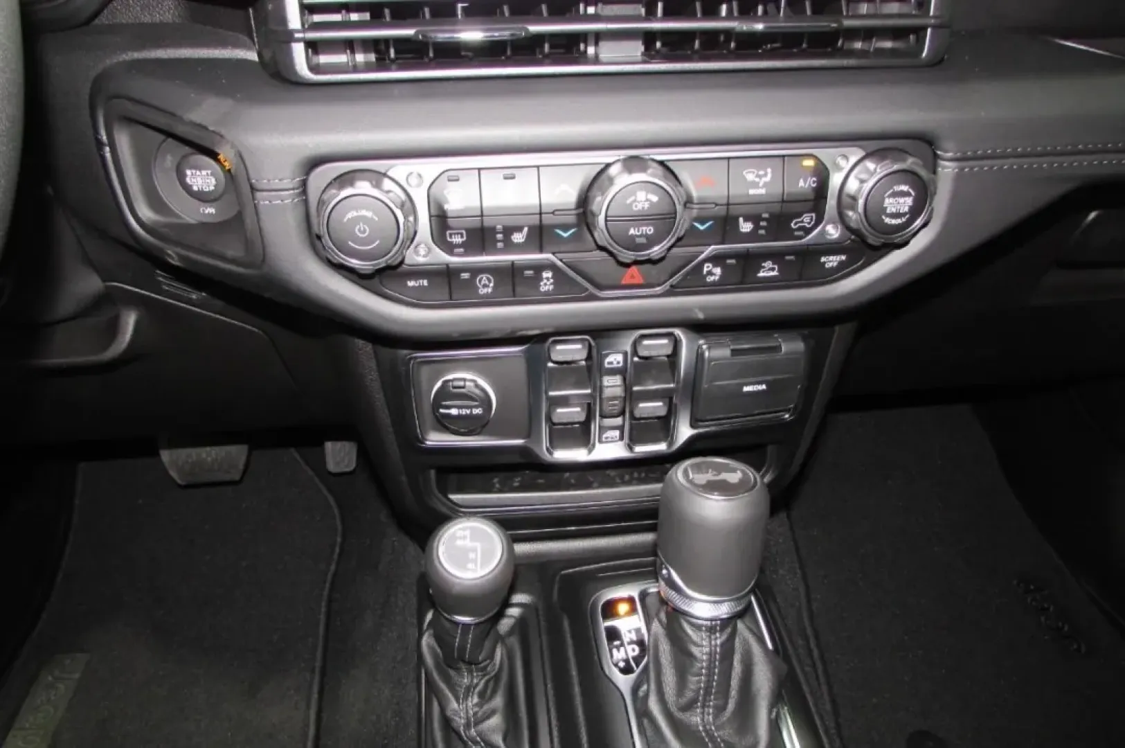 2025 /Black Jeep Wrangler Rubicon (1C4PJXFG3SW) with an Other engine, located at 12830 Highway 21, De Soto, MO, 63020, (636) 337-7777, 38.153099, -90.573624 - **Conquer Every Adventure with the 2025 Jeep Wrangler Your Ultimate SUV Awaits!**<br /> <br /> Are you ready to elevate your outdoor experiences and family outings? The 2025 Jeep Wrangler is designed for those who crave adventure, whether it's tackling rugged trails, heading to the beach, or naviga - Photo#20
