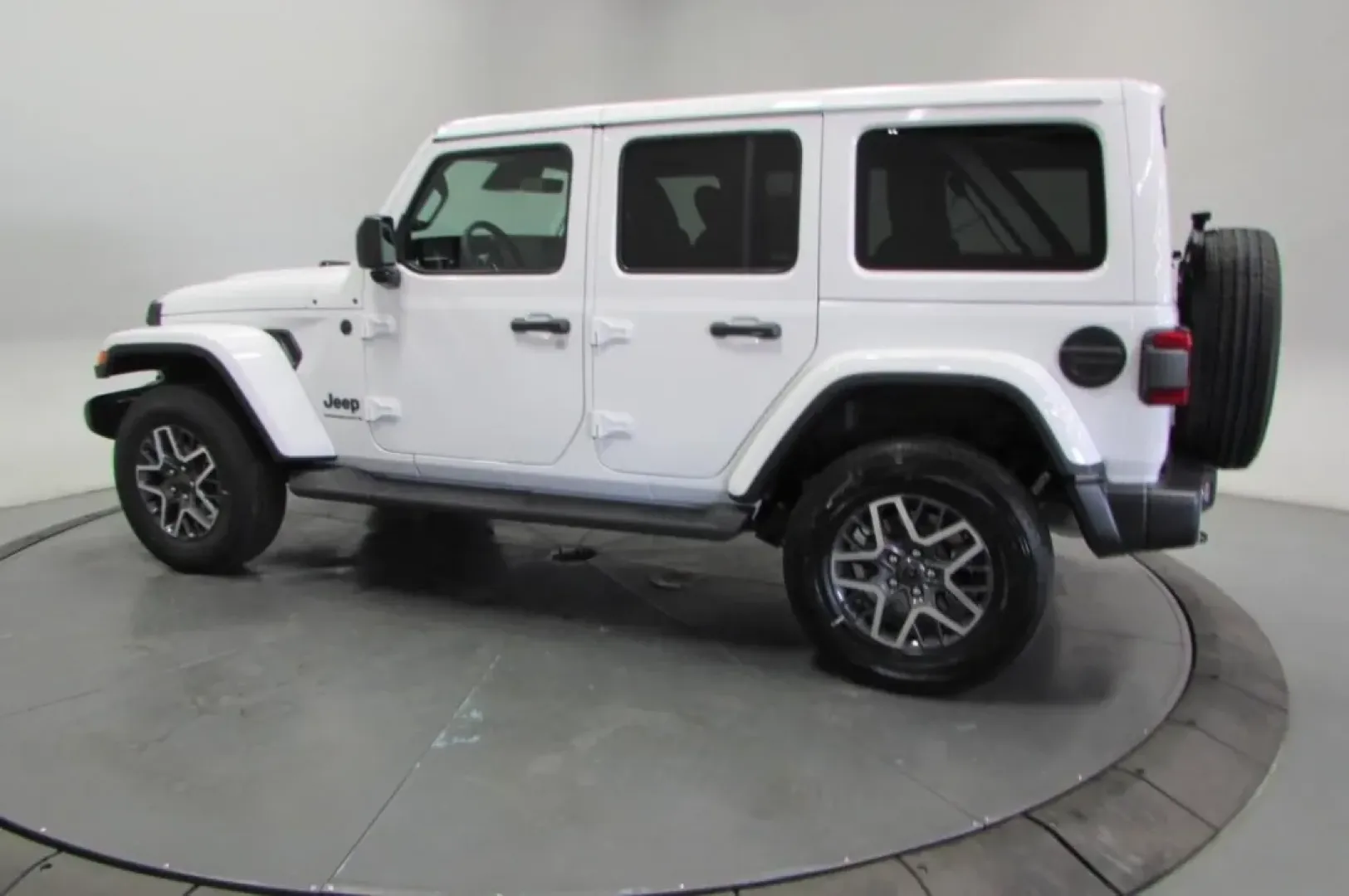 2025 /Black Jeep Wrangler Rubicon (1C4PJXFG3SW) with an Other engine, located at 12830 Highway 21, De Soto, MO, 63020, (636) 337-7777, 38.153099, -90.573624 - **Conquer Every Adventure with the 2025 Jeep Wrangler Your Ultimate SUV Awaits!**<br /> <br /> Are you ready to elevate your outdoor experiences and family outings? The 2025 Jeep Wrangler is designed for those who crave adventure, whether it's tackling rugged trails, heading to the beach, or naviga - Photo#4