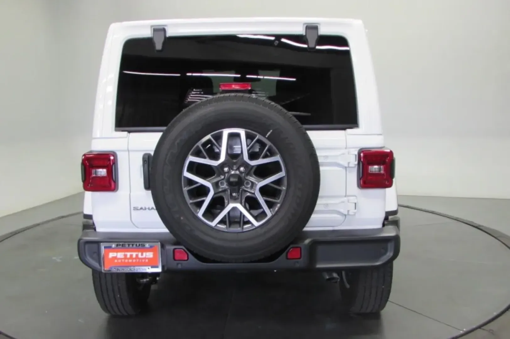 2025 /Black Jeep Wrangler Rubicon (1C4PJXFG3SW) with an Other engine, located at 12830 Highway 21, De Soto, MO, 63020, (636) 337-7777, 38.153099, -90.573624 - **Conquer Every Adventure with the 2025 Jeep Wrangler Your Ultimate SUV Awaits!**<br /> <br /> Are you ready to elevate your outdoor experiences and family outings? The 2025 Jeep Wrangler is designed for those who crave adventure, whether it's tackling rugged trails, heading to the beach, or naviga - Photo#6