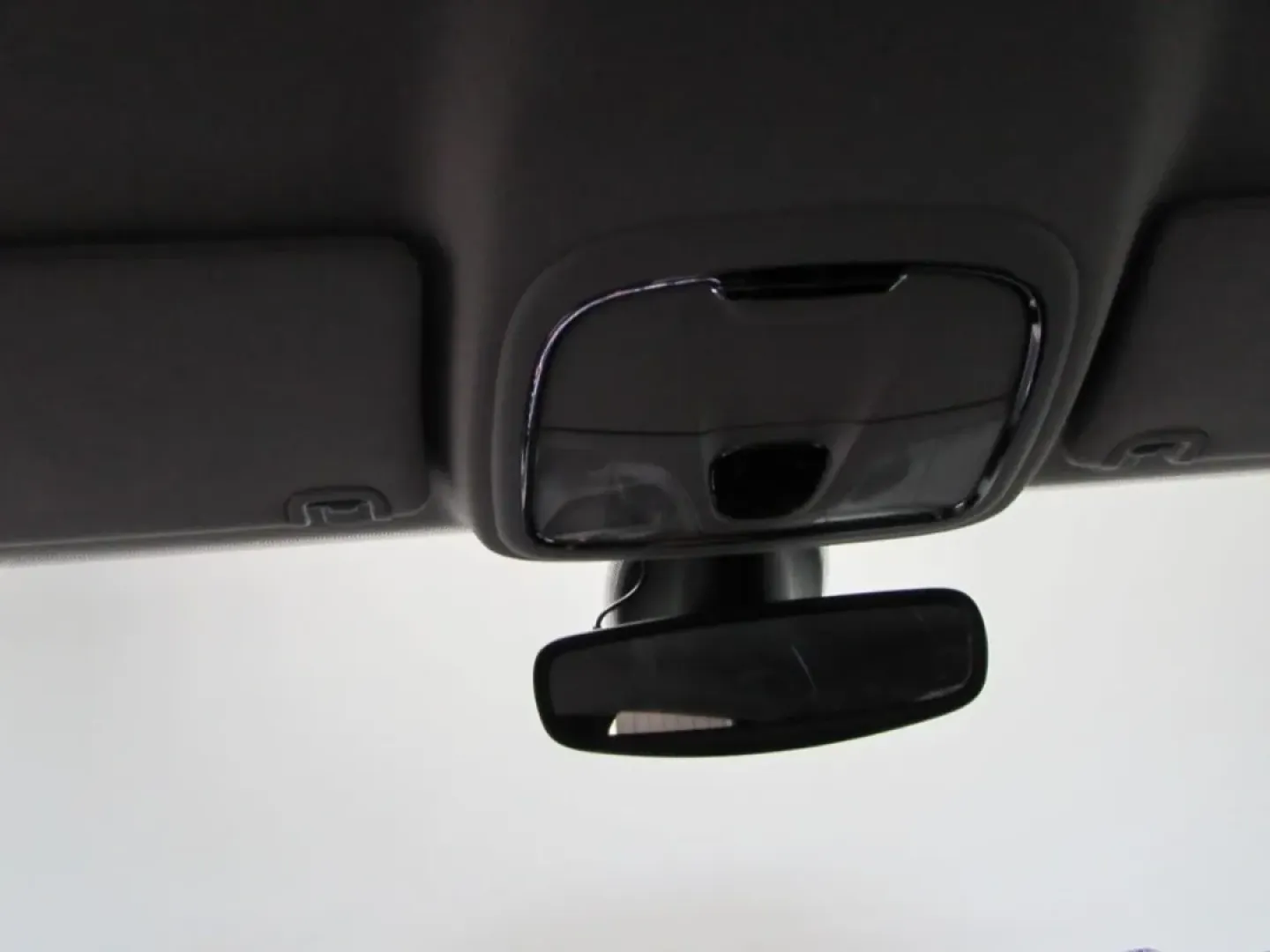 2019 /Black Leather Trimmed Jeep Cherokee 4WD Trailhawk (1C4PJMBX7KD) with an 3.2L V6 24V VVT engine, Automatic transmission, located at 12830 Highway 21, De Soto, MO, 63020, (636) 337-7777, 38.153099, -90.573624 - **Unleash Adventure with the 2019 Jeep Cherokee: Your Perfect Companion for Life's Journeys!**<br /> <br /> Are you ready to elevate your driving experience and embrace the great outdoors? Ideal for weekend adventures, daily commutes, and family outings, the 2019 Jeep Cherokee is the crossover that - Photo#17