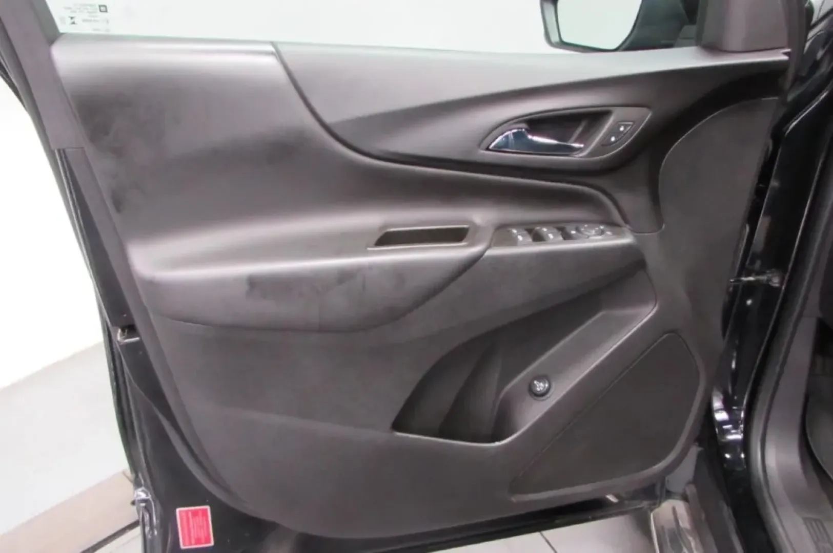 2023 /Black Chevrolet Equinox LT (3GNAXTEG4PL) with an Other engine, Automatic transmission, located at 12830 Highway 21, De Soto, MO, 63020, (636) 337-7777, 38.153099, -90.573624 - **Discover Adventure with the 2023 Chevrolet Equinox LT Perfect for Your Family's Next Journey!**<br /> <br /> Are you ready to elevate your driving experience? The 2023 Chevrolet Equinox LT is the ideal SUV for families, commuters, and adventure seekers alike. With its spacious interior, modern fe - Photo#10