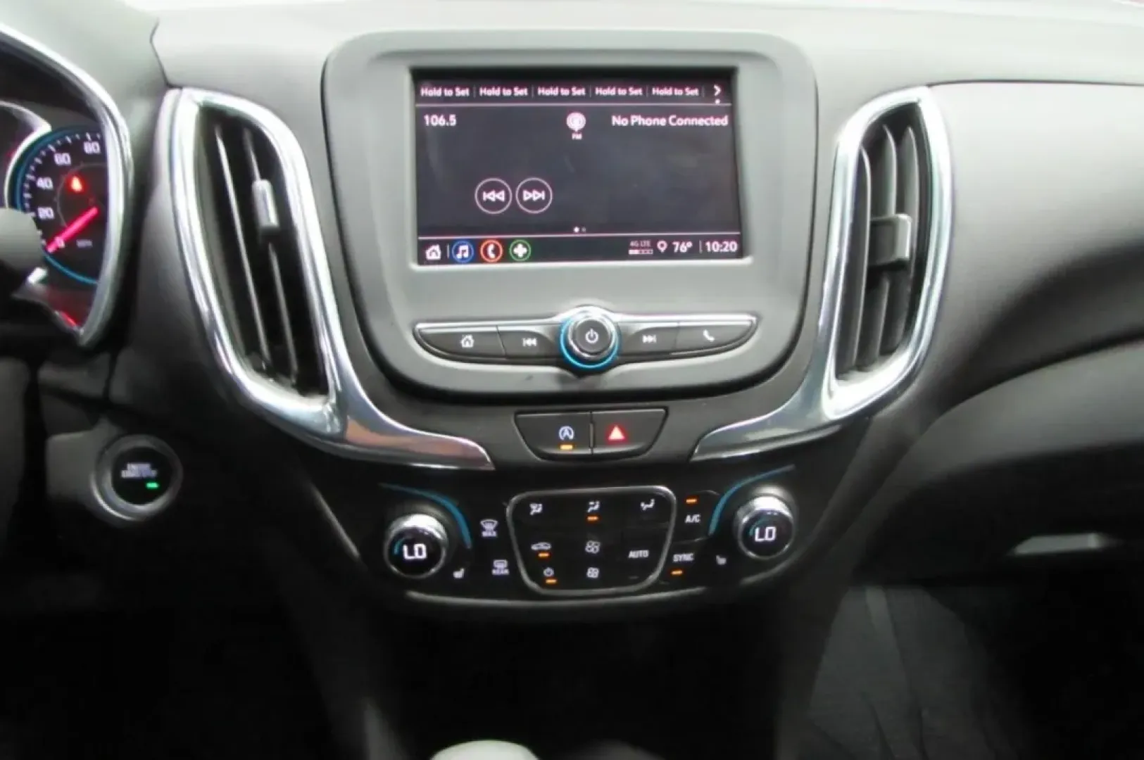 2023 /Black Chevrolet Equinox LT (3GNAXTEG4PL) with an Other engine, Automatic transmission, located at 12830 Highway 21, De Soto, MO, 63020, (636) 337-7777, 38.153099, -90.573624 - **Discover Adventure with the 2023 Chevrolet Equinox LT Perfect for Your Family's Next Journey!**<br /> <br /> Are you ready to elevate your driving experience? The 2023 Chevrolet Equinox LT is the ideal SUV for families, commuters, and adventure seekers alike. With its spacious interior, modern fe - Photo#18