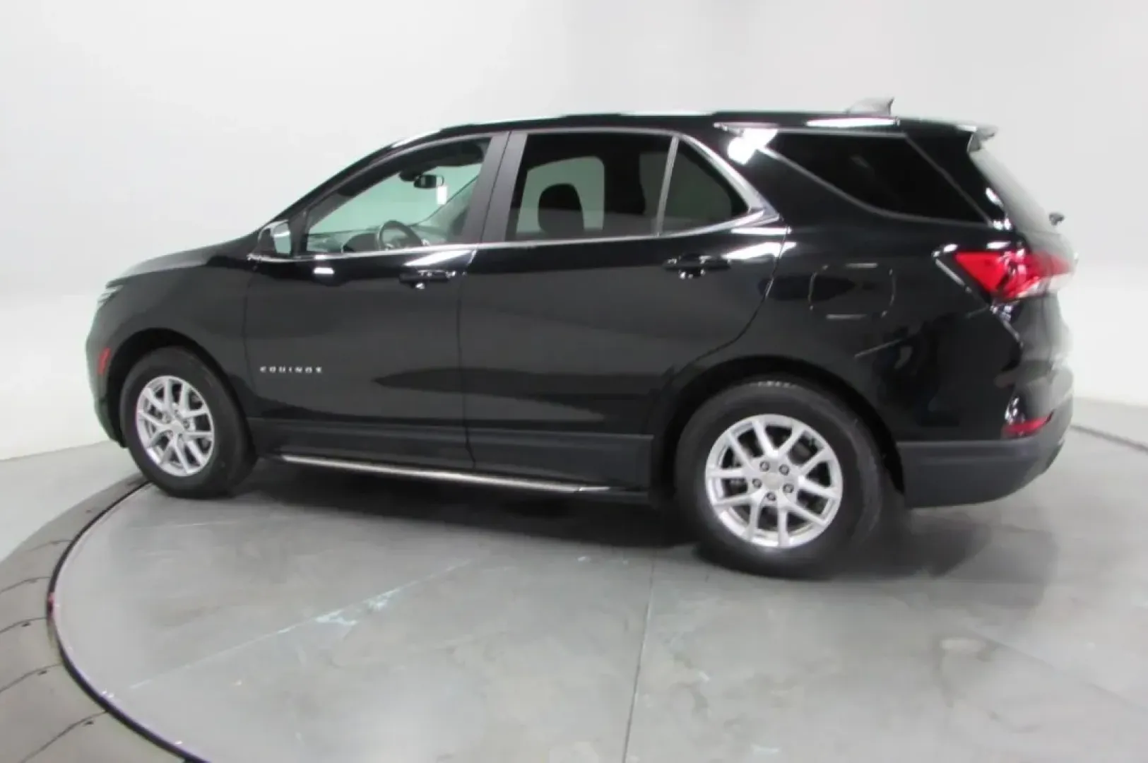 2023 /Black Chevrolet Equinox LT (3GNAXTEG4PL) with an Other engine, Automatic transmission, located at 12830 Highway 21, De Soto, MO, 63020, (636) 337-7777, 38.153099, -90.573624 - **Discover Adventure with the 2023 Chevrolet Equinox LT Perfect for Your Family's Next Journey!**<br /> <br /> Are you ready to elevate your driving experience? The 2023 Chevrolet Equinox LT is the ideal SUV for families, commuters, and adventure seekers alike. With its spacious interior, modern fe - Photo#4