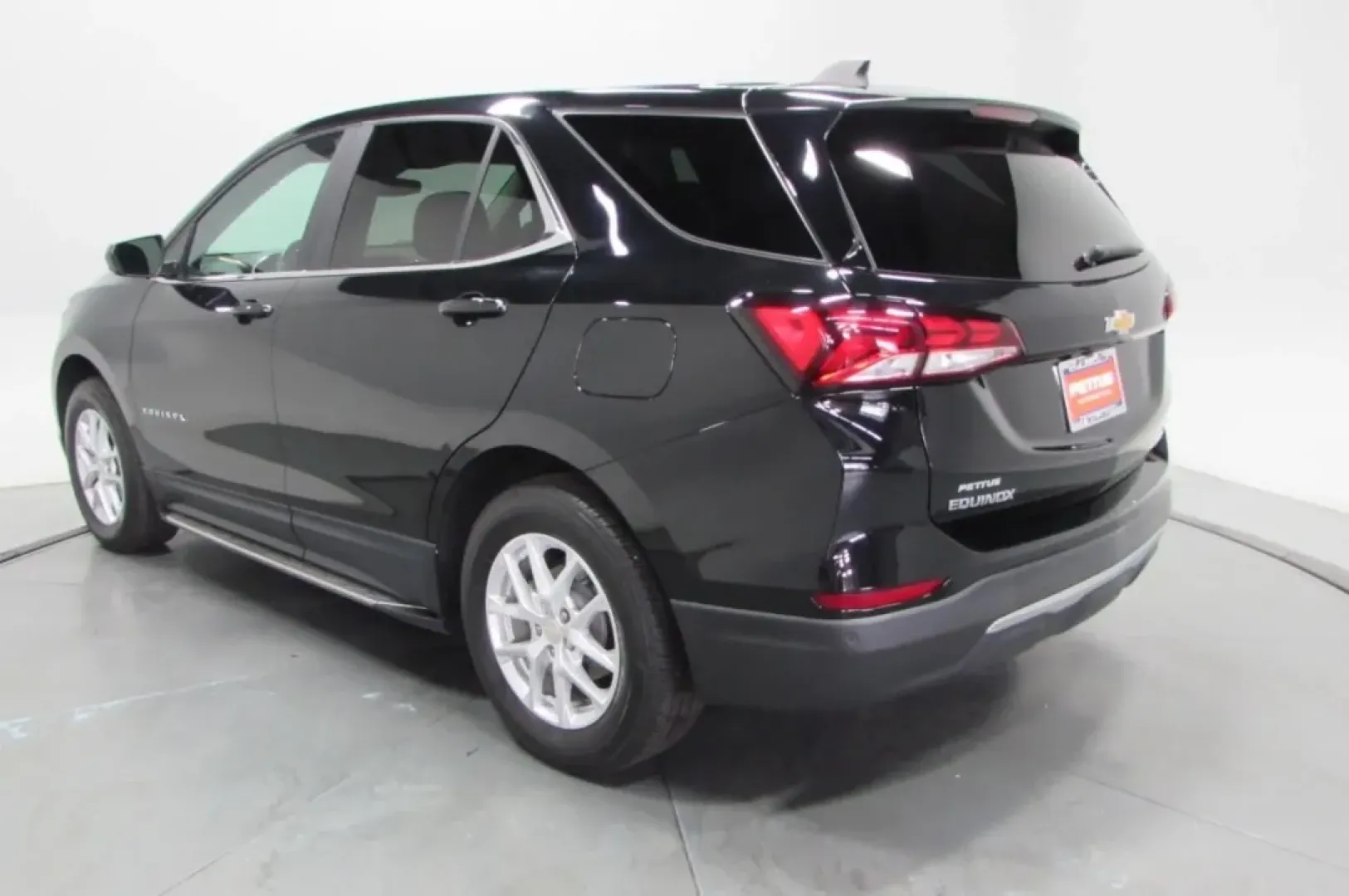 2023 /Black Chevrolet Equinox LT (3GNAXTEG4PL) with an Other engine, Automatic transmission, located at 12830 Highway 21, De Soto, MO, 63020, (636) 337-7777, 38.153099, -90.573624 - **Discover Adventure with the 2023 Chevrolet Equinox LT Perfect for Your Family's Next Journey!**<br /> <br /> Are you ready to elevate your driving experience? The 2023 Chevrolet Equinox LT is the ideal SUV for families, commuters, and adventure seekers alike. With its spacious interior, modern fe - Photo#5