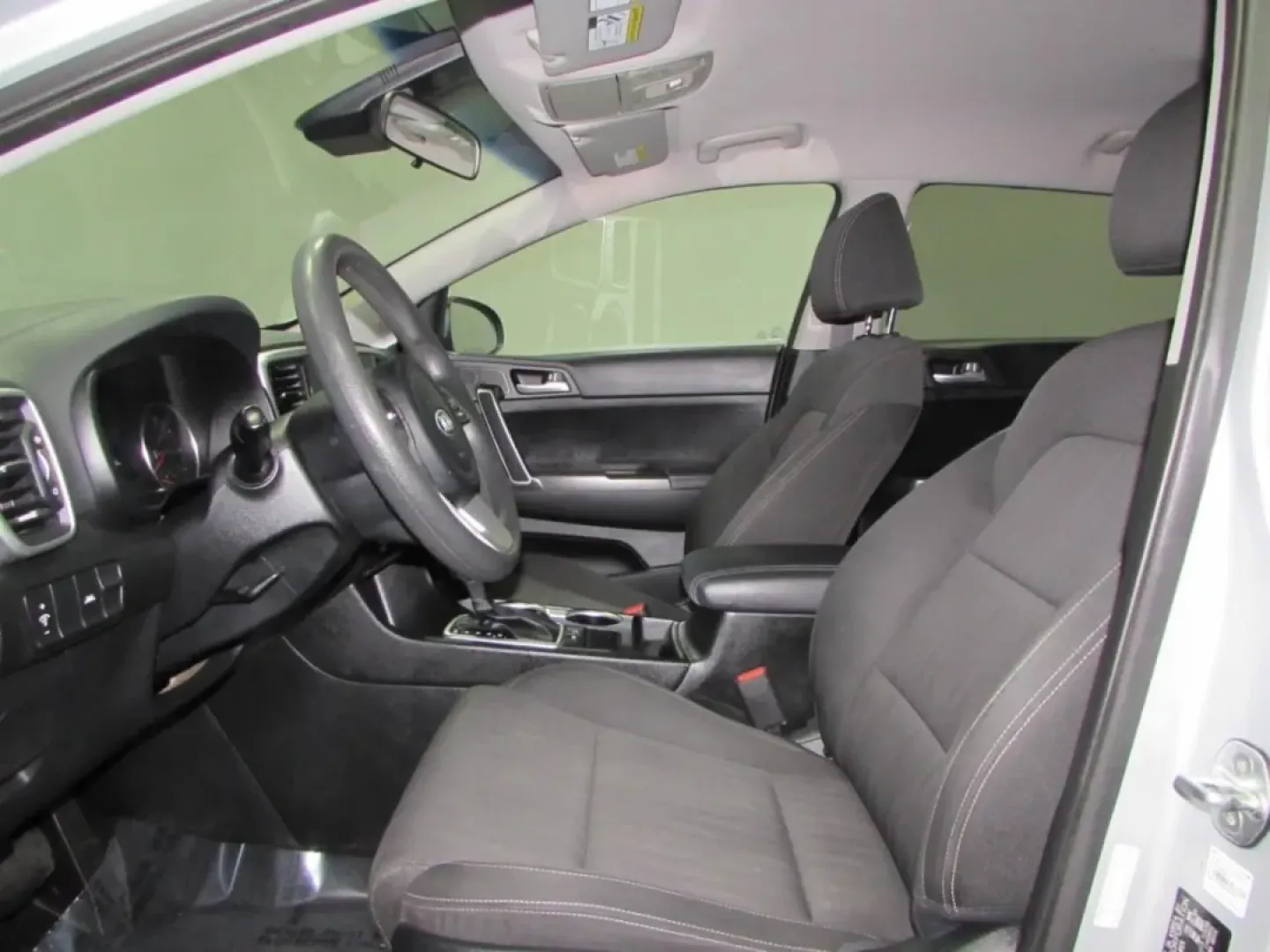 2022 /Black Kia Sportage LX (KNDPM3AC5N7) with an Other engine, Automatic transmission, located at 12830 Highway 21, De Soto, MO, 63020, (636) 337-7777, 38.153099, -90.573624 - Are you on the lookout for a capable and stylish crossover that can keep up with your busy lifestyle? Look no further than this 2022 Kia Sportage LX, now available at Pettus CDJR DeSoto in De Soto, MO. Whether you're navigating the daily commute or setting off on weekend adventures, this vehicle has - Photo#11