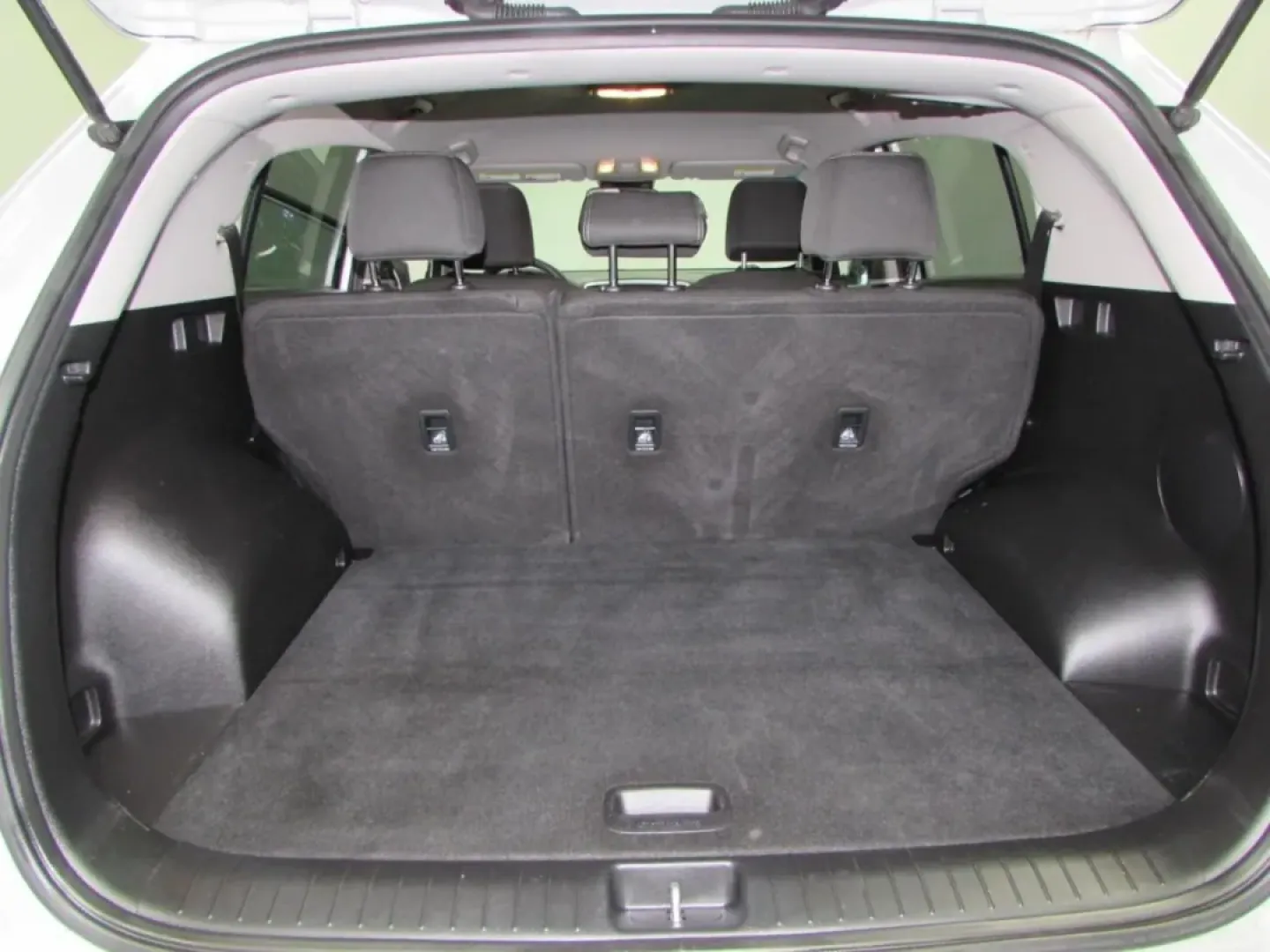 2022 /Black Kia Sportage LX (KNDPM3AC5N7) with an Other engine, Automatic transmission, located at 12830 Highway 21, De Soto, MO, 63020, (636) 337-7777, 38.153099, -90.573624 - Are you on the lookout for a capable and stylish crossover that can keep up with your busy lifestyle? Look no further than this 2022 Kia Sportage LX, now available at Pettus CDJR DeSoto in De Soto, MO. Whether you're navigating the daily commute or setting off on weekend adventures, this vehicle has - Photo#25