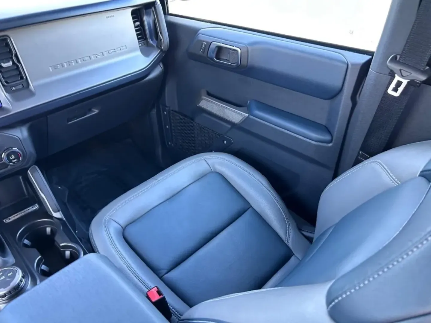 2023 /Dark Gray w/Navy Pier Leather Ford Bronco Outer Banks (1FMEE5BP4PL) with an 2.7L V6 engine, Automatic transmission, located at 970 Woodlawn Dr., Farmington, MO, 63640, (573) 431-7800, 37.825642, -90.468674 - **Adventure Awaits: Explore the 2023 Ford Bronco at Pettus CDJR Farmington!**<br /> <br /> Are you ready to take your outdoor adventures to the next level? The 2023 Ford Bronco is the quintessential SUV that combines rugged capability with modern comfort, making it the perfect companion for weekend - Photo#16