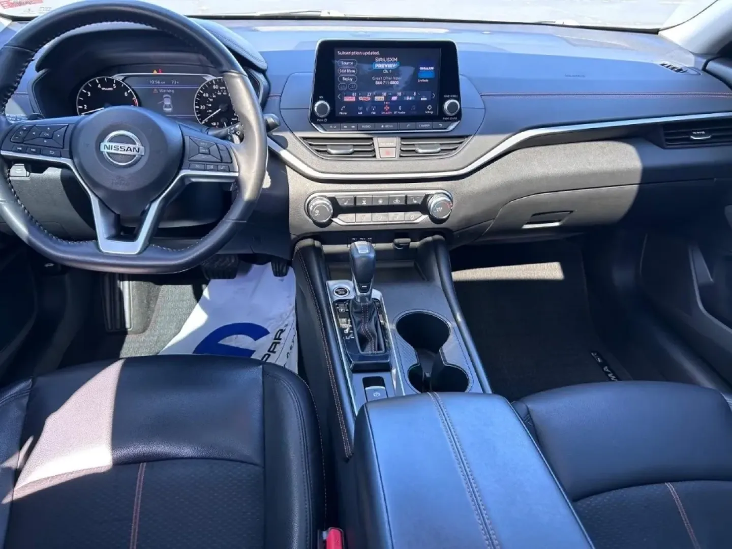 2022 /Sport Leather Trimmed Nissan Altima 2.5 SR (1N4BL4CW5NN) with an 2.5L DOHC 16-Valve 4-Cylinder engine, Automatic transmission, located at 970 Woodlawn Dr., Farmington, MO, 63640, (573) 431-7800, 37.825642, -90.468674 - If you're searching for a reliable and stylish sedan that fits seamlessly into your busy lifestyle, look no further than this 2022 Nissan Altima, available now at Pettus CDJR Farmington in Farmington, MO. This four-door beauty isn't just a car; it's a companion for your daily adventures, whether you - Photo#10