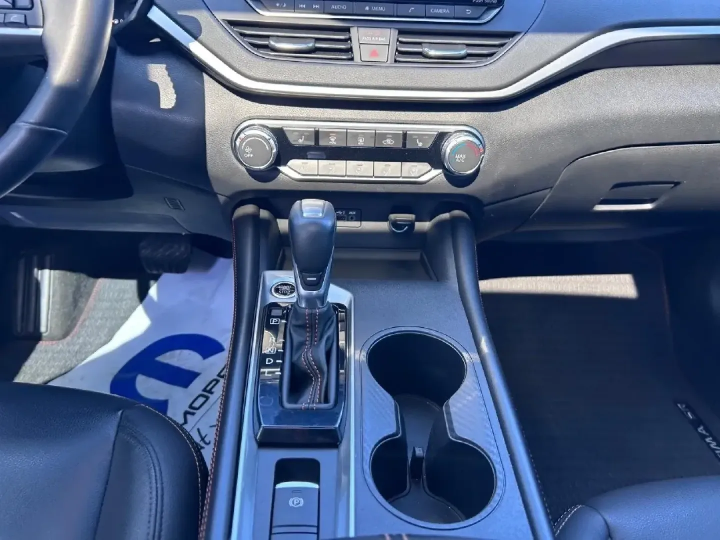 2022 /Sport Leather Trimmed Nissan Altima 2.5 SR (1N4BL4CW5NN) with an 2.5L DOHC 16-Valve 4-Cylinder engine, Automatic transmission, located at 970 Woodlawn Dr., Farmington, MO, 63640, (573) 431-7800, 37.825642, -90.468674 - If you're searching for a reliable and stylish sedan that fits seamlessly into your busy lifestyle, look no further than this 2022 Nissan Altima, available now at Pettus CDJR Farmington in Farmington, MO. This four-door beauty isn't just a car; it's a companion for your daily adventures, whether you - Photo#16