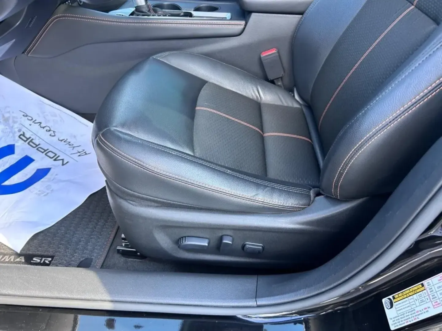2022 /Sport Leather Trimmed Nissan Altima 2.5 SR (1N4BL4CW5NN) with an 2.5L DOHC 16-Valve 4-Cylinder engine, Automatic transmission, located at 970 Woodlawn Dr., Farmington, MO, 63640, (573) 431-7800, 37.825642, -90.468674 - If you're searching for a reliable and stylish sedan that fits seamlessly into your busy lifestyle, look no further than this 2022 Nissan Altima, available now at Pettus CDJR Farmington in Farmington, MO. This four-door beauty isn't just a car; it's a companion for your daily adventures, whether you - Photo#19