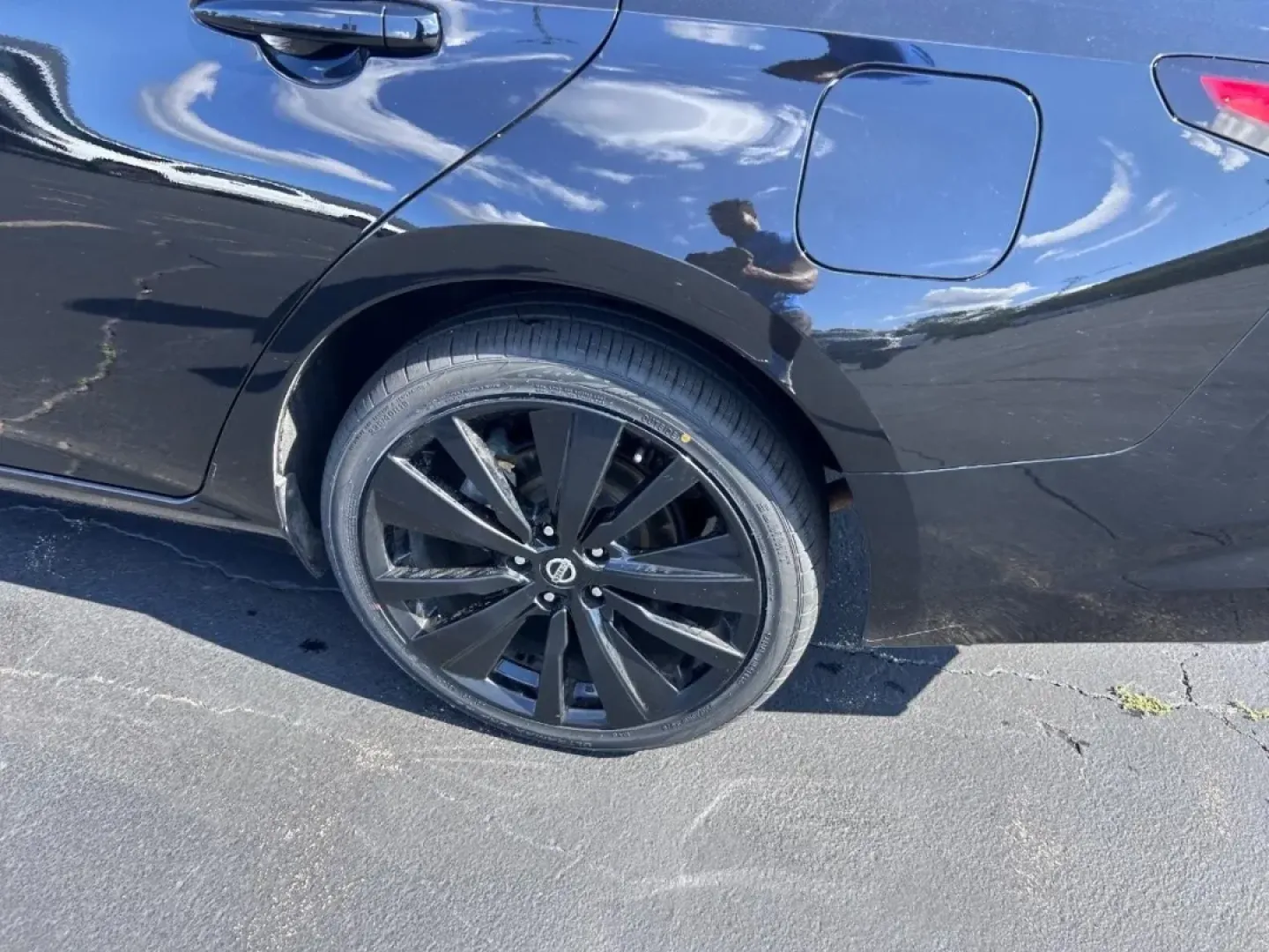 2022 /Sport Leather Trimmed Nissan Altima 2.5 SR (1N4BL4CW5NN) with an 2.5L DOHC 16-Valve 4-Cylinder engine, Automatic transmission, located at 970 Woodlawn Dr., Farmington, MO, 63640, (573) 431-7800, 37.825642, -90.468674 - If you're searching for a reliable and stylish sedan that fits seamlessly into your busy lifestyle, look no further than this 2022 Nissan Altima, available now at Pettus CDJR Farmington in Farmington, MO. This four-door beauty isn't just a car; it's a companion for your daily adventures, whether you - Photo#5