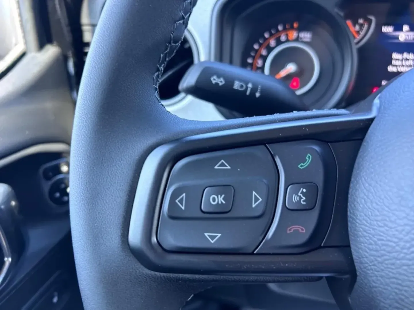 2025 /Black Cloth Jeep Gladiator Sport (1C6PJTAG5SL) with an 3.6L V6 24V VVT UPG I engine, Automatic transmission, located at 970 Woodlawn Dr., Farmington, MO, 63640, (573) 431-7800, 37.825642, -90.468674 - Are you ready for your next adventure? If you're seeking a vehicle that combines rugged capability with everyday practicality, look no further than the 2025 Jeep Gladiator available at Pettus CDJR Farmington. This exceptional truck is engineered to provide the ultimate driving experience, whether yo - Photo#11