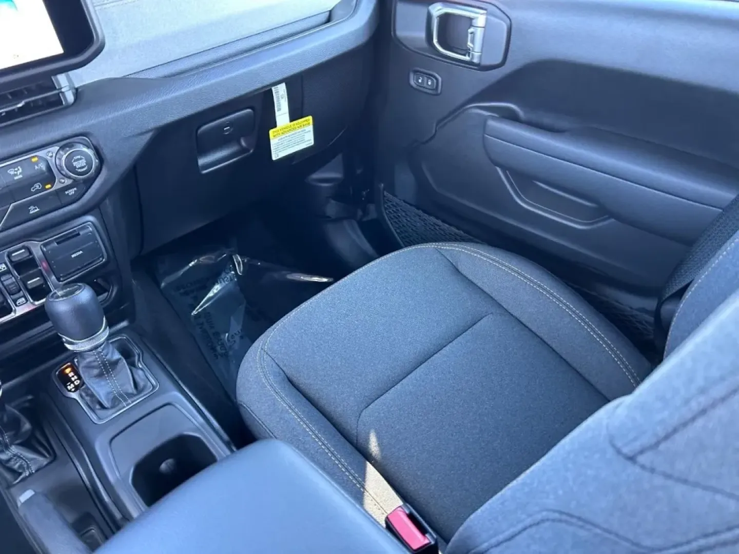 2025 /Black Cloth Jeep Gladiator Sport (1C6PJTAG5SL) with an 3.6L V6 24V VVT UPG I engine, Automatic transmission, located at 970 Woodlawn Dr., Farmington, MO, 63640, (573) 431-7800, 37.825642, -90.468674 - Are you ready for your next adventure? If you're seeking a vehicle that combines rugged capability with everyday practicality, look no further than the 2025 Jeep Gladiator available at Pettus CDJR Farmington. This exceptional truck is engineered to provide the ultimate driving experience, whether yo - Photo#16