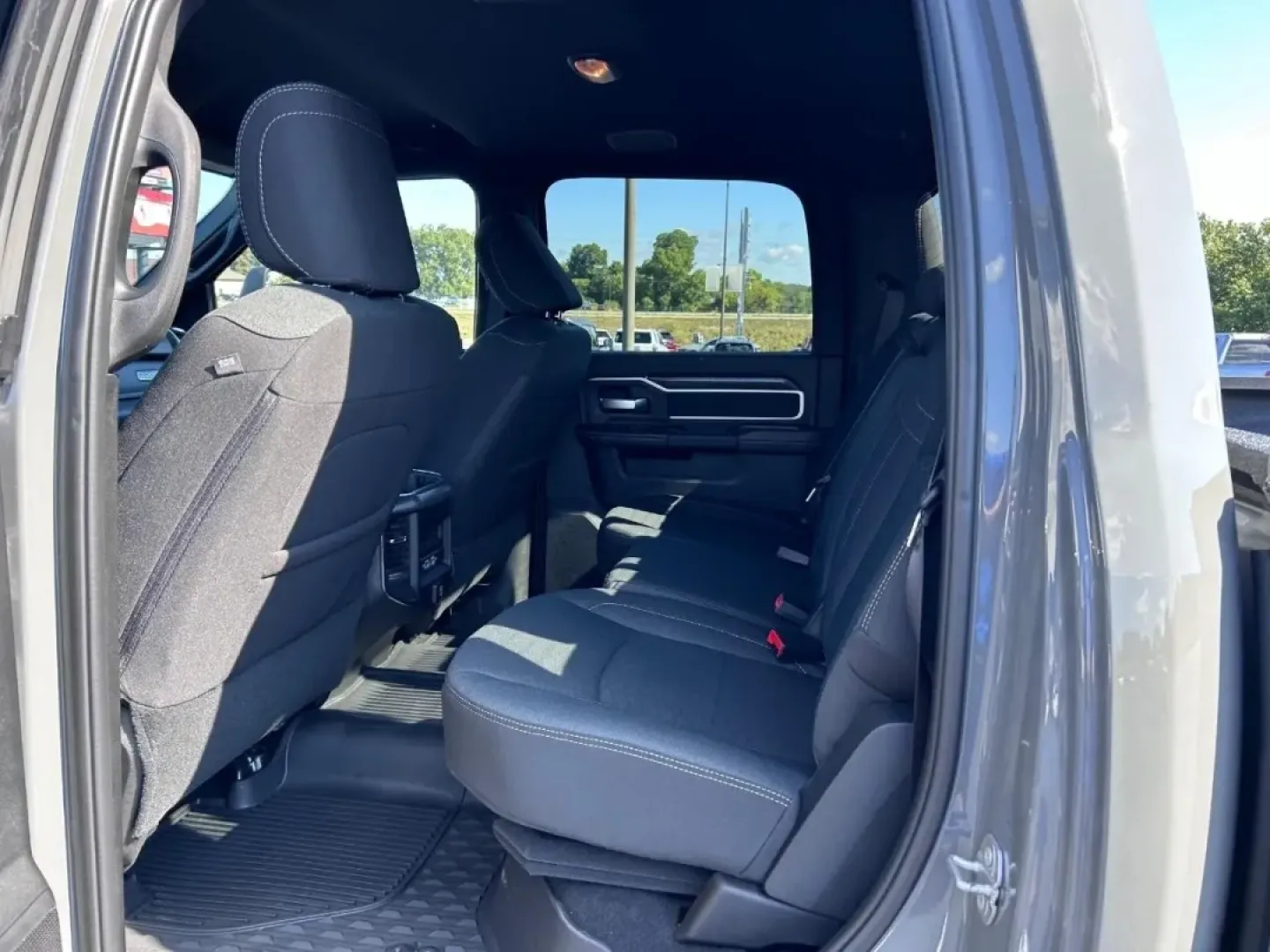2026 /Diesel Gray/Black Cloth Ram 2500 Big Horn (3C6UR5DJXTG) with an 6.4L V8 HEMI HD engine, located at 970 Woodlawn Dr., Farmington, MO, 63640, (573) 431-7800, 37.825642, -90.468674 - When it comes to tackling tough jobs and embracing outdoor adventures, nothing beats the rugged reliability of a truck. Meet the 2026 Ram 2500 Big Horn, an incredible pre-owned vehicle that not only meets your daily demands but also enhances your lifestyle, whether you're hauling equipment for work - Photo#8