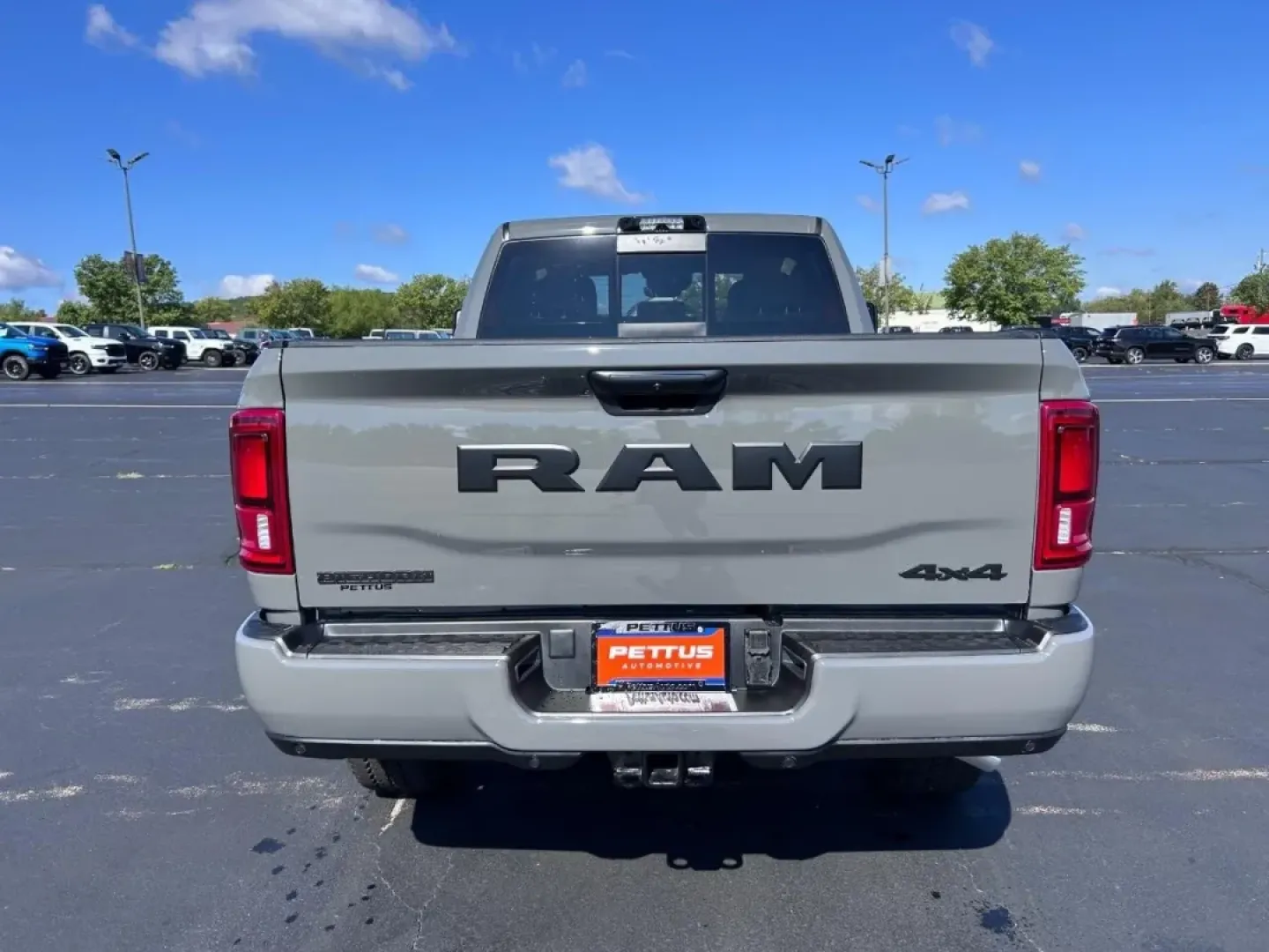 2026 /Diesel Gray/Black Cloth Ram 2500 Big Horn (3C6UR5DJXTG) with an 6.4L V8 HEMI HD engine, located at 970 Woodlawn Dr., Farmington, MO, 63640, (573) 431-7800, 37.825642, -90.468674 - When it comes to tackling tough jobs and embracing outdoor adventures, nothing beats the rugged reliability of a truck. Meet the 2026 Ram 2500 Big Horn, an incredible pre-owned vehicle that not only meets your daily demands but also enhances your lifestyle, whether you're hauling equipment for work - Photo#3