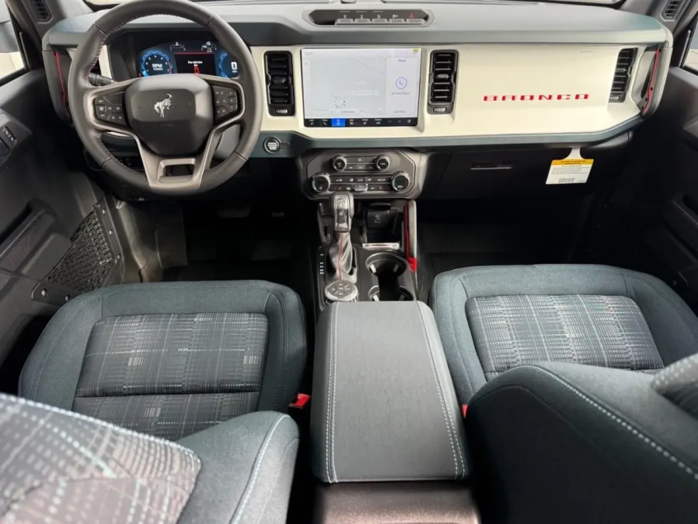 2025 /Navy Pier Cloth Ford Bronco Heritage Edition (1FMEE4DP0SL) with an 2.7L V6 engine, Automatic transmission, located at 141 Commercial Dr, Fredericktown, MO, 63645, (573) 783-6432, 37.570087, -90.320648 - ### Experience Adventure with the 2025 Ford Bronco Heritage Edition at Pettus Ford Fredericktown<br /> <br /> Are you ready to elevate your outdoor adventures? Look no further than this stunning 2025 Ford Bronco Heritage Edition, a vehicle designed for those who crave excitement and exploration. Per - Photo#5